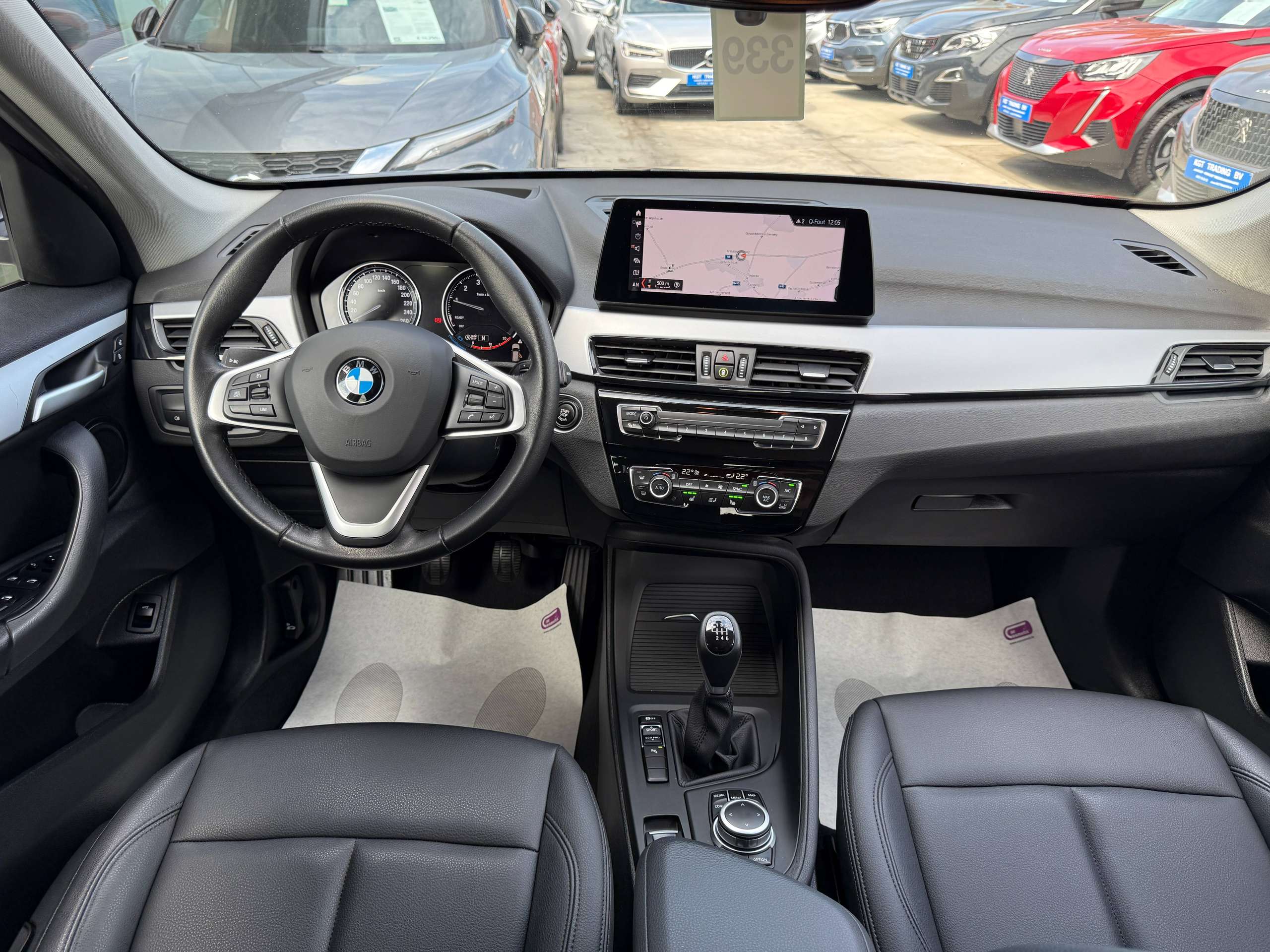 07766b53-5a68-4c6d-8462-7ae9b4686fc329-bmw-x1-1-5i-navigatie-leder-camera-head-up-zetelverwarming.jpg