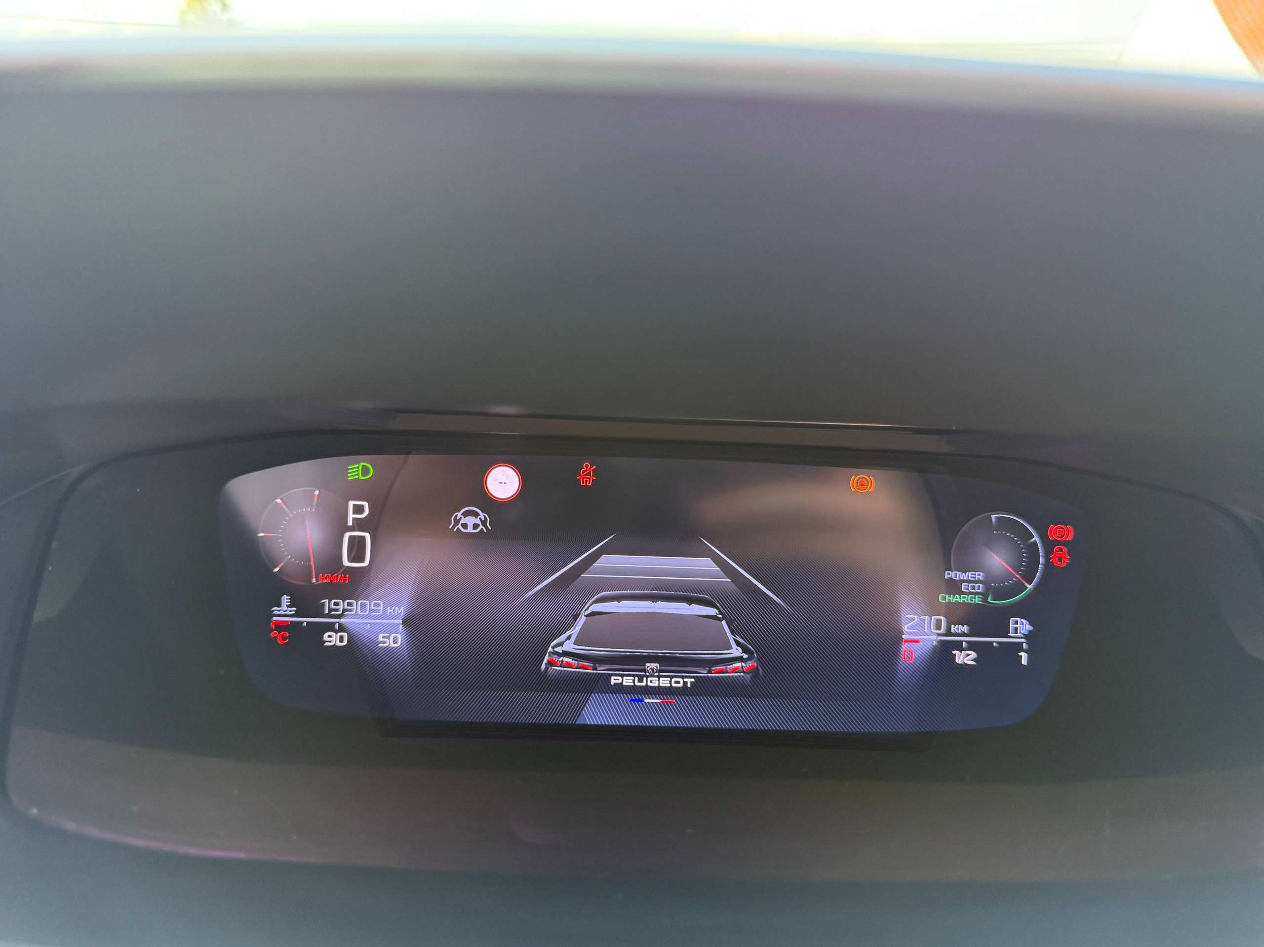 087a493d-f99f-4b38-a270-9aeb9558c31a18-peugeot-408-1-2i-turbo-hybrid-gt-line-automaat-navi-leder-full-led-360-camera-carplay.jpg