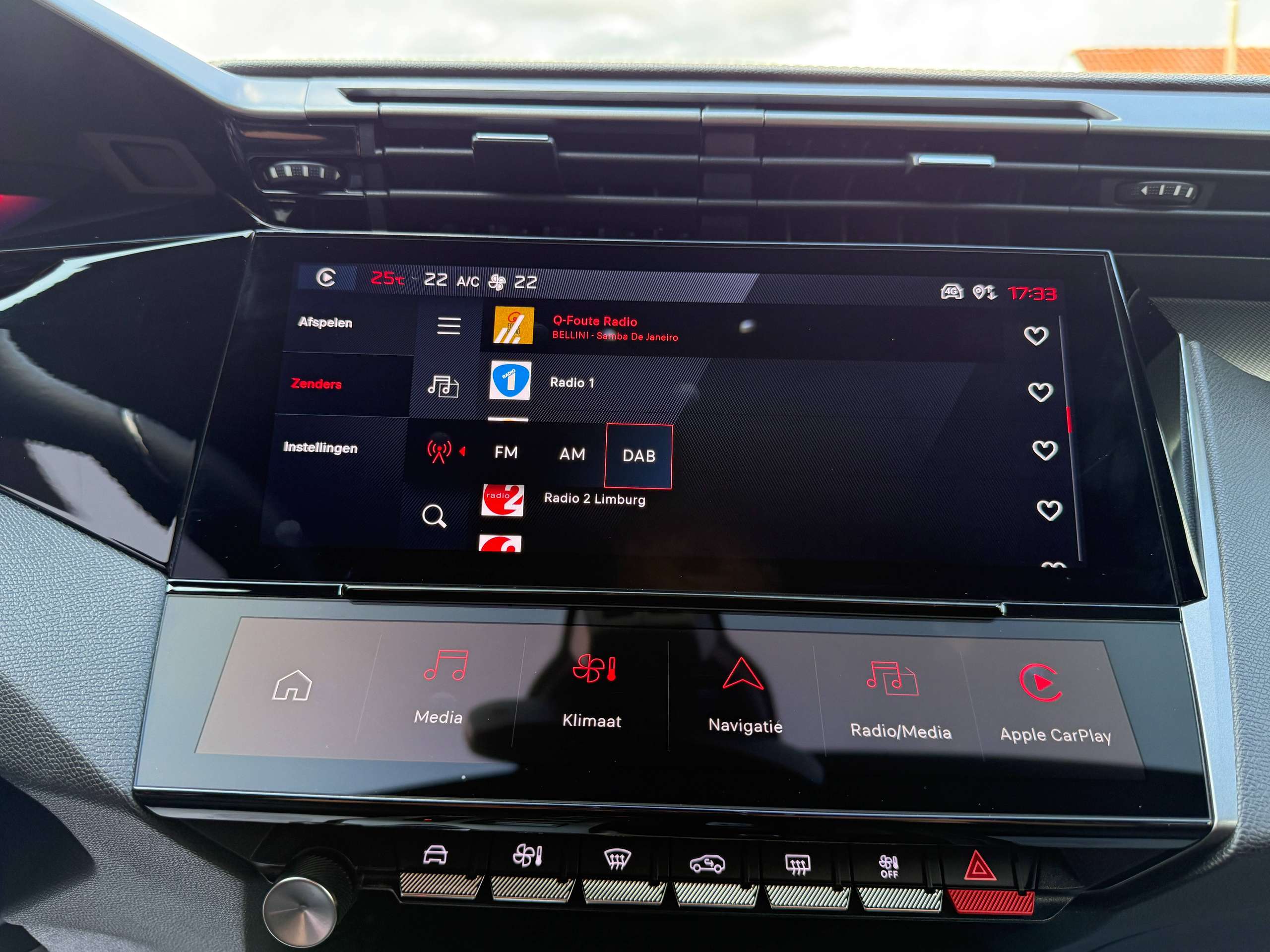 087a493d-f99f-4b38-a270-9aeb9558c31a25-peugeot-408-1-2i-turbo-hybrid-gt-line-automaat-navi-leder-full-led-360-camera-carplay.jpg