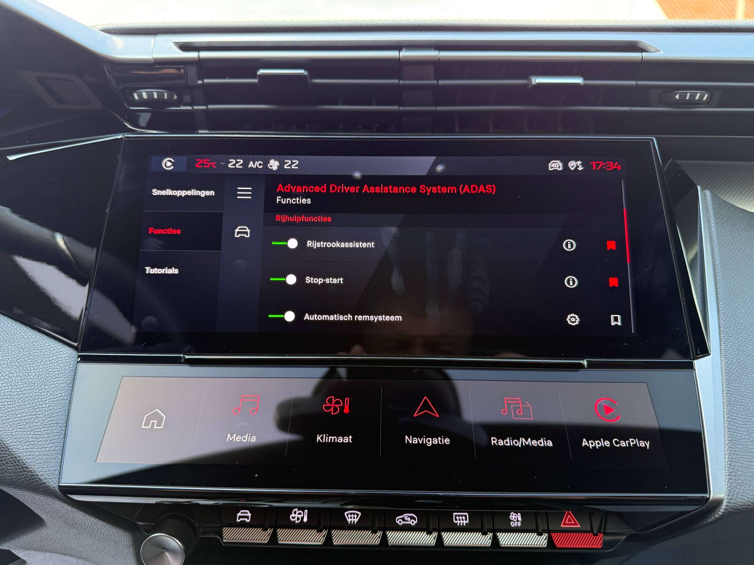 087a493d-f99f-4b38-a270-9aeb9558c31a29-peugeot-408-1-2i-turbo-hybrid-gt-line-automaat-navi-leder-full-led-360-camera-carplay.jpg