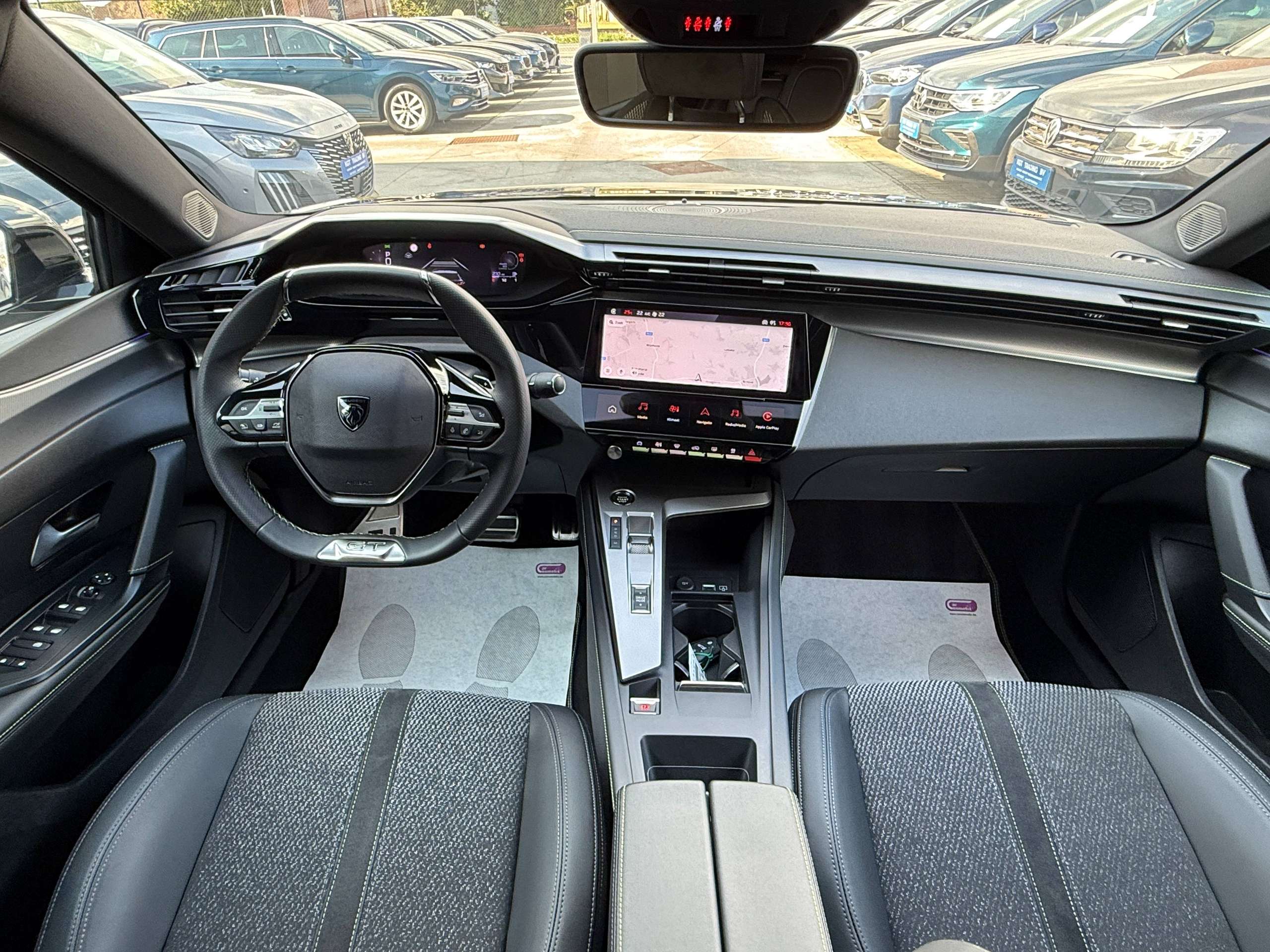 087a493d-f99f-4b38-a270-9aeb9558c31a37-peugeot-408-1-2i-turbo-hybrid-gt-line-automaat-navi-leder-full-led-360-camera-carplay.jpg