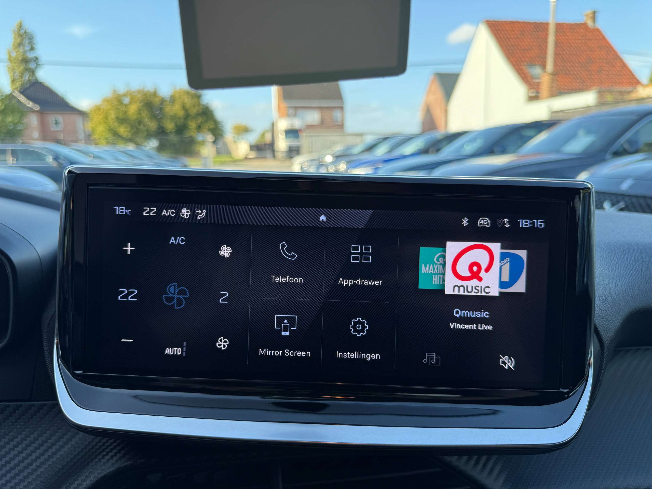 103caf56-f761-4ab3-ac22-4a0bd9db905221-peugeot-208-1-2i-turbo-100pk-allure-leder-full-led-carplay-bluetooth-pdc.jpg