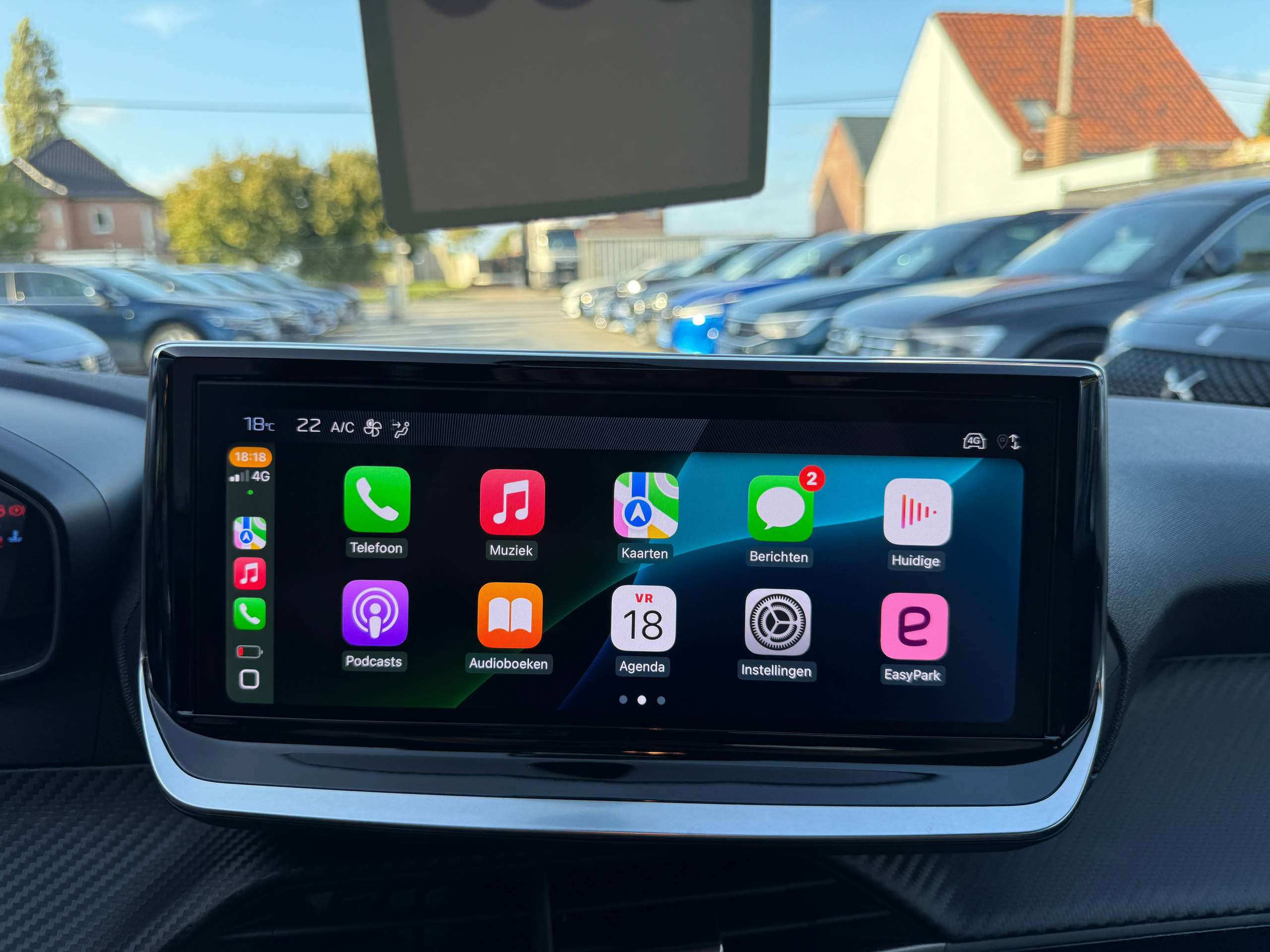 103caf56-f761-4ab3-ac22-4a0bd9db905226-peugeot-208-1-2i-turbo-100pk-allure-leder-full-led-carplay-bluetooth-pdc.jpg