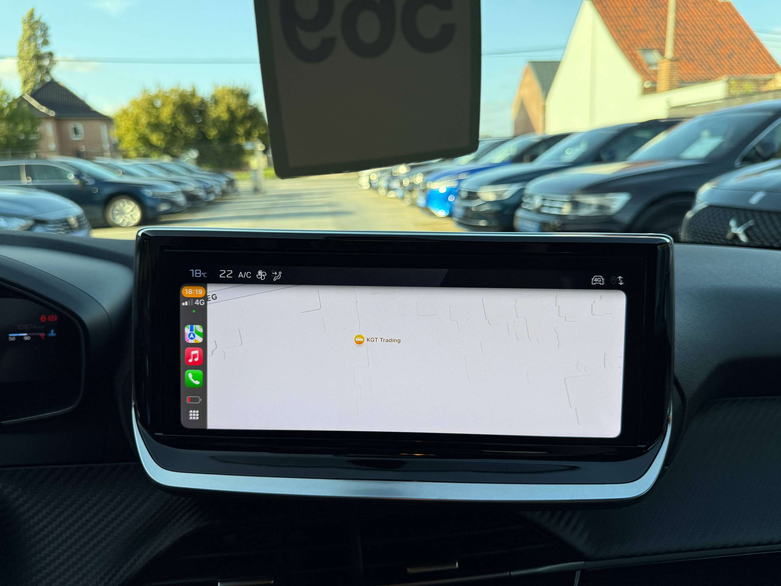 103caf56-f761-4ab3-ac22-4a0bd9db905227-peugeot-208-1-2i-turbo-100pk-allure-leder-full-led-carplay-bluetooth-pdc.jpg