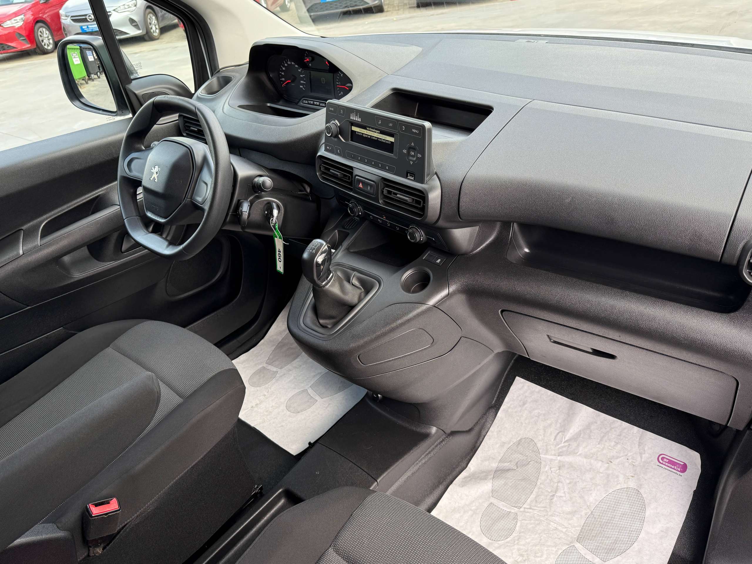 123be262-9555-422d-aa0d-d68a7fb5b3bf22-peugeot-partner-1-5-bluehdi-102pk-l2-bluetooth-pdc-a-c-carpass.jpg