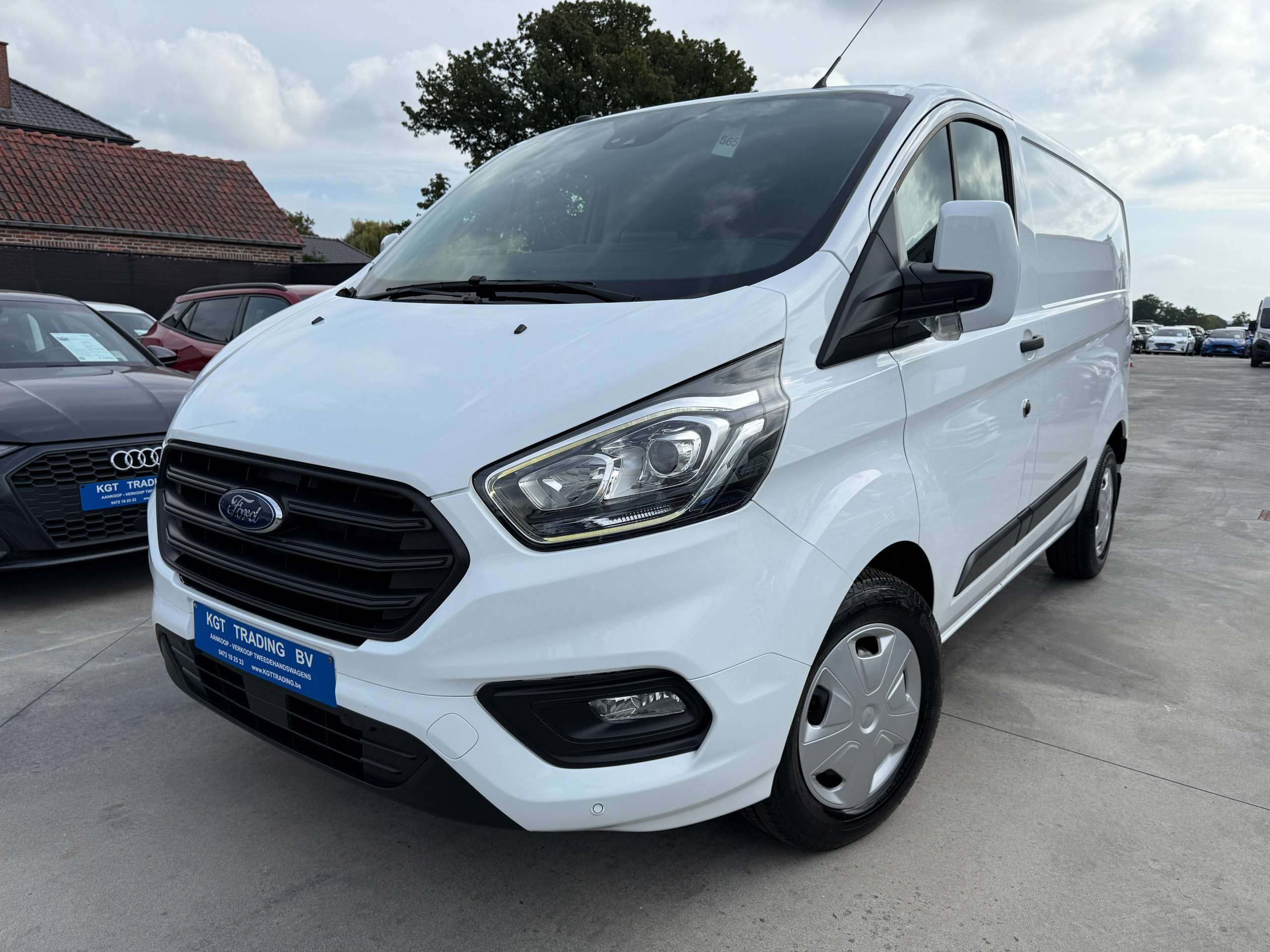 1eb1e95c-0767-45b1-83b9-d066c50ff3711-ford-transit-custom-2-0-tdci-130pk-automaat-navigatie-carplay-zetelverwarming-pdc-led-carpass.jpg