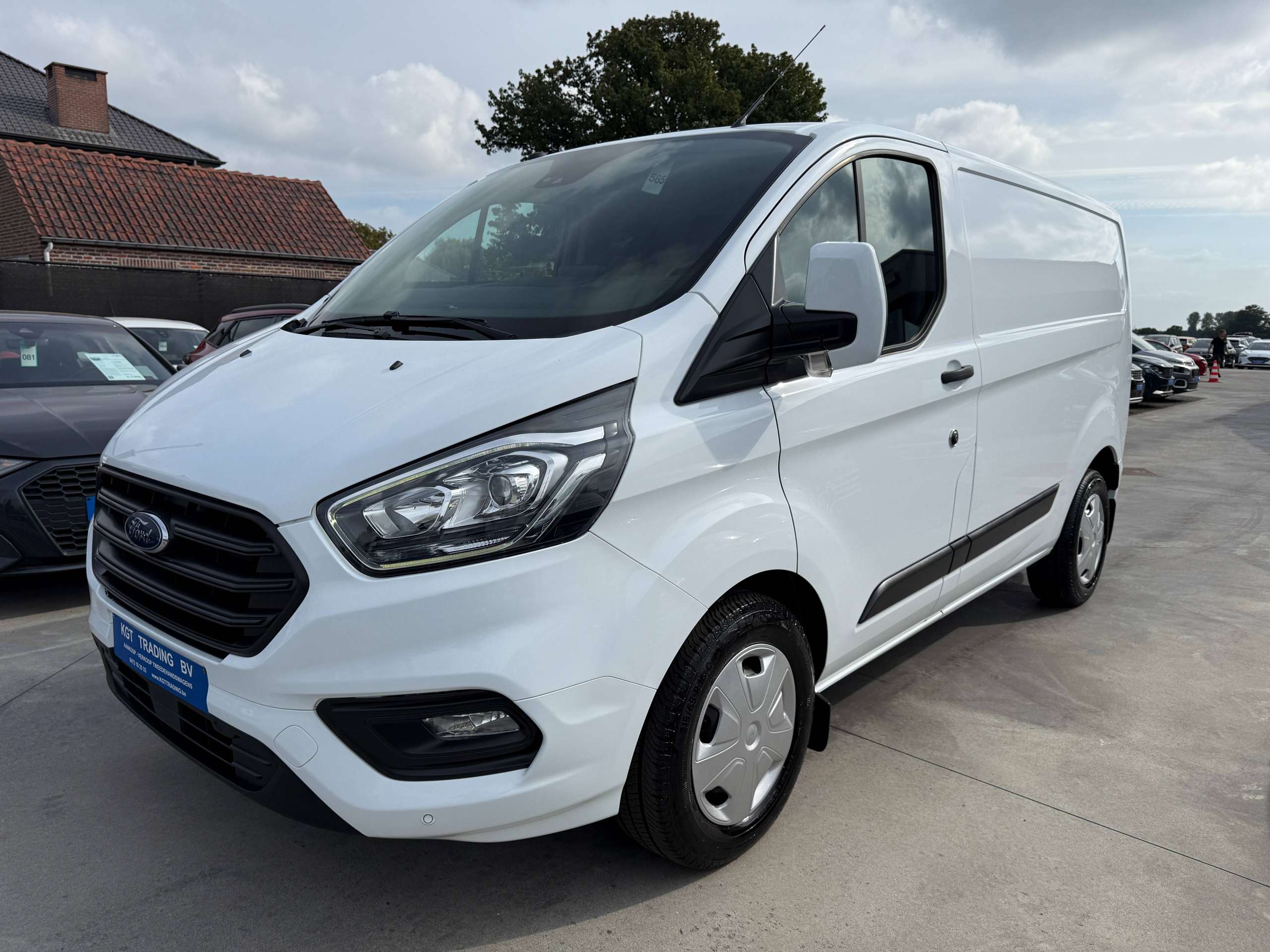 1eb1e95c-0767-45b1-83b9-d066c50ff37110-ford-transit-custom-2-0-tdci-130pk-automaat-navigatie-carplay-zetelverwarming-pdc-led-carpass.jpg