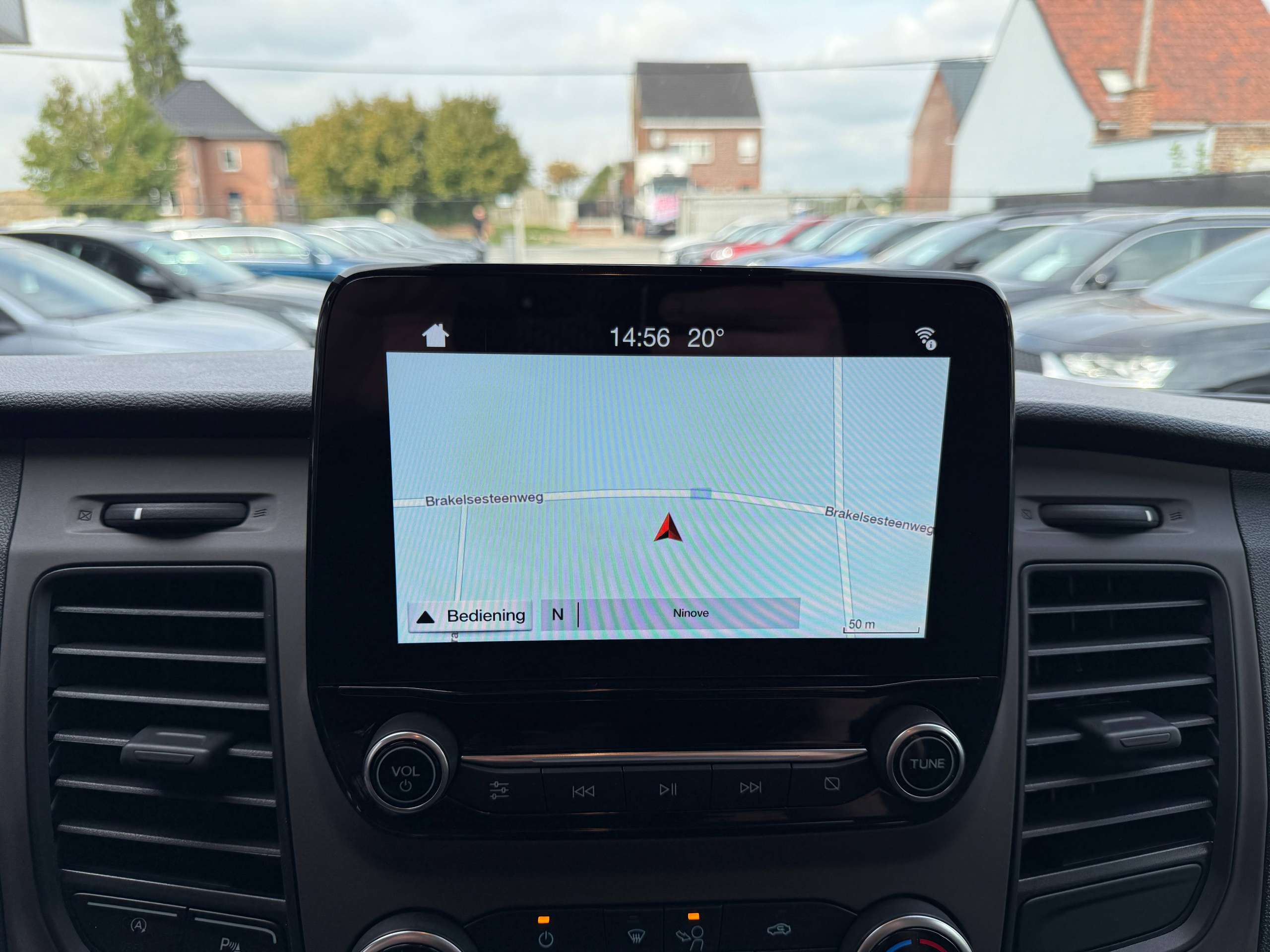 1eb1e95c-0767-45b1-83b9-d066c50ff37123-ford-transit-custom-2-0-tdci-130pk-automaat-navigatie-carplay-zetelverwarming-pdc-led-carpass.jpg