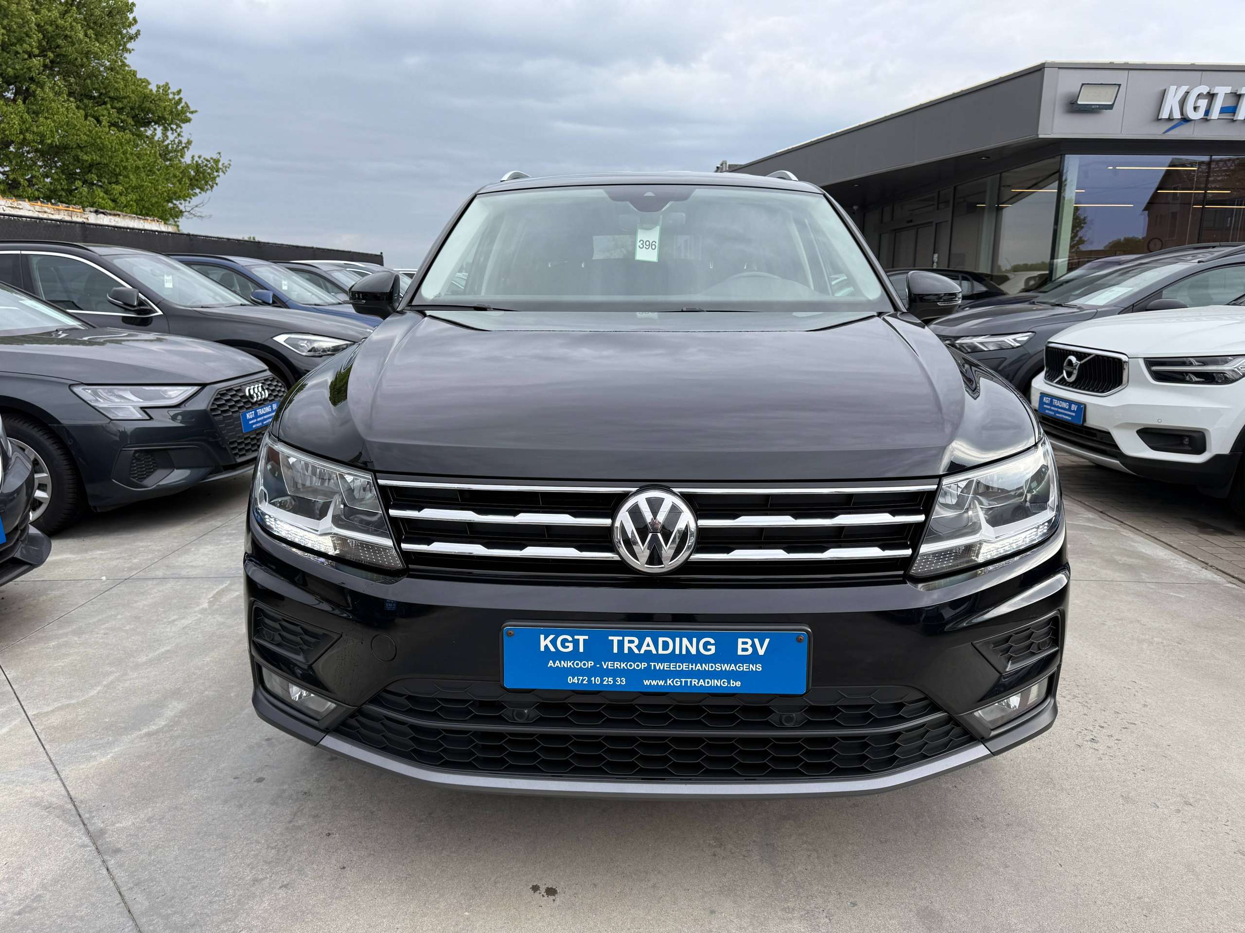2ae4cc1b-a38c-4334-a983-07b0bebb15292-volkswagen-tiguan-allspace-1-5-tsi-7-zetels-navigatie-zwart-leder-carplay-dab-pdc-alu.jpg