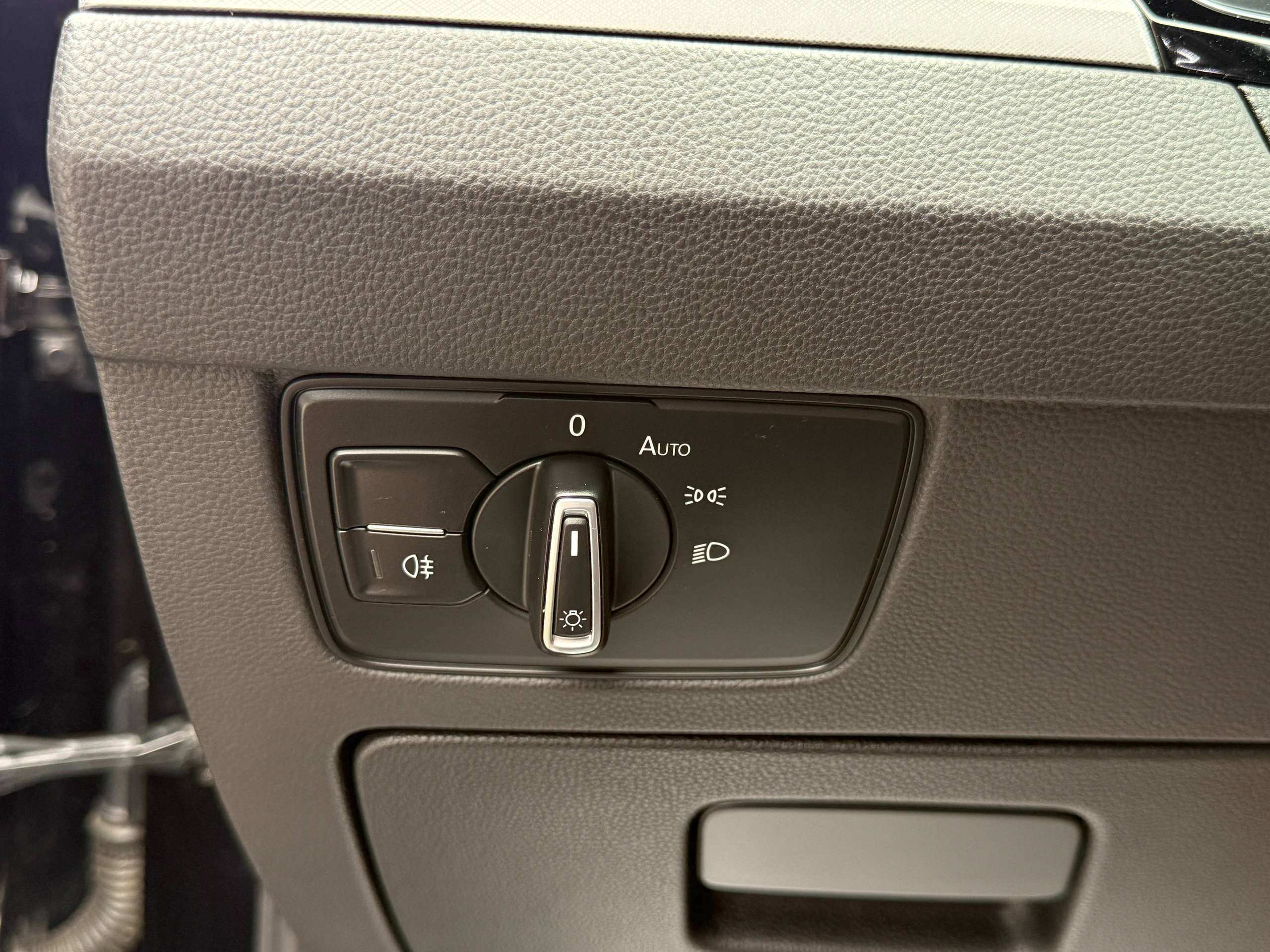 42b260e5-2a2a-4281-bedf-6127946304fb17-volkswagen-passat-variant-gte-1-4tsi-hybride-navigatie-camera-carplay-full-led-pdc-bluetooth.jpg