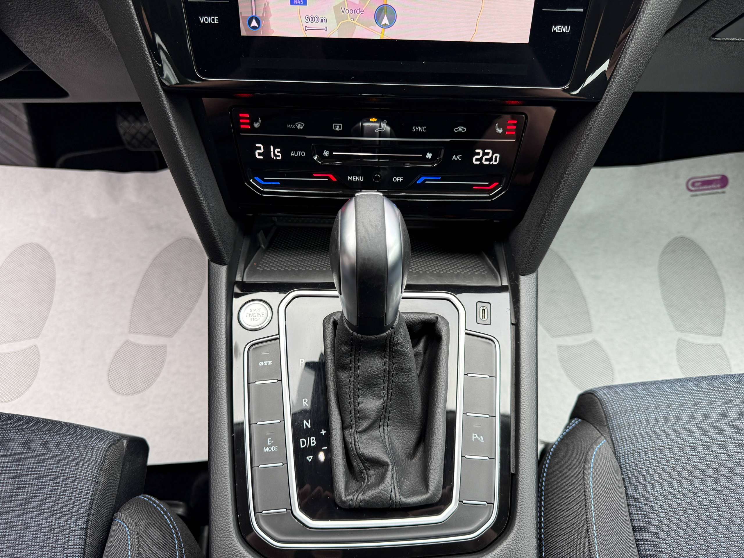 42b260e5-2a2a-4281-bedf-6127946304fb23-volkswagen-passat-variant-gte-1-4tsi-hybride-navigatie-camera-carplay-full-led-pdc-bluetooth.jpg