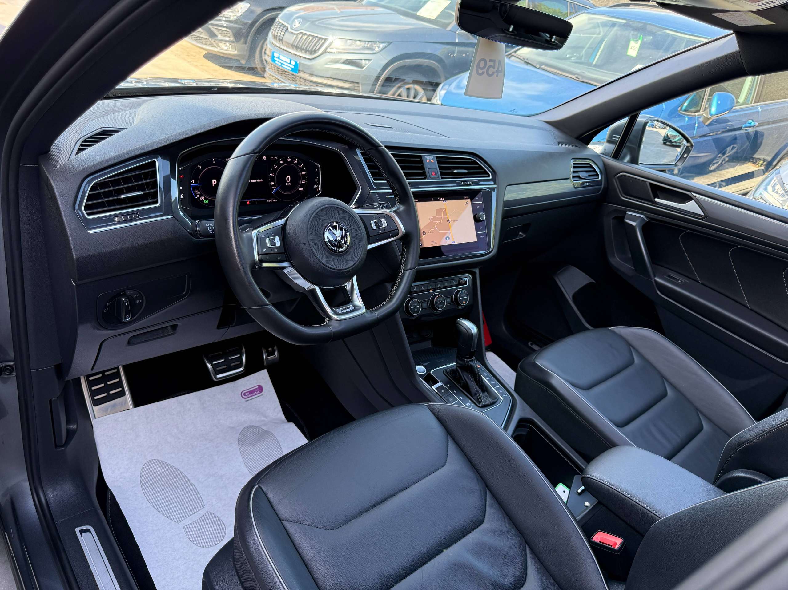 46f09a18-abba-4c36-adaa-2c254d6b950a13-volkswagen-tiguan-allspace-2-0-tdi-7-zit-automaat-r-line-navi-full-led-virtual-opendak-leder-camera.jpg