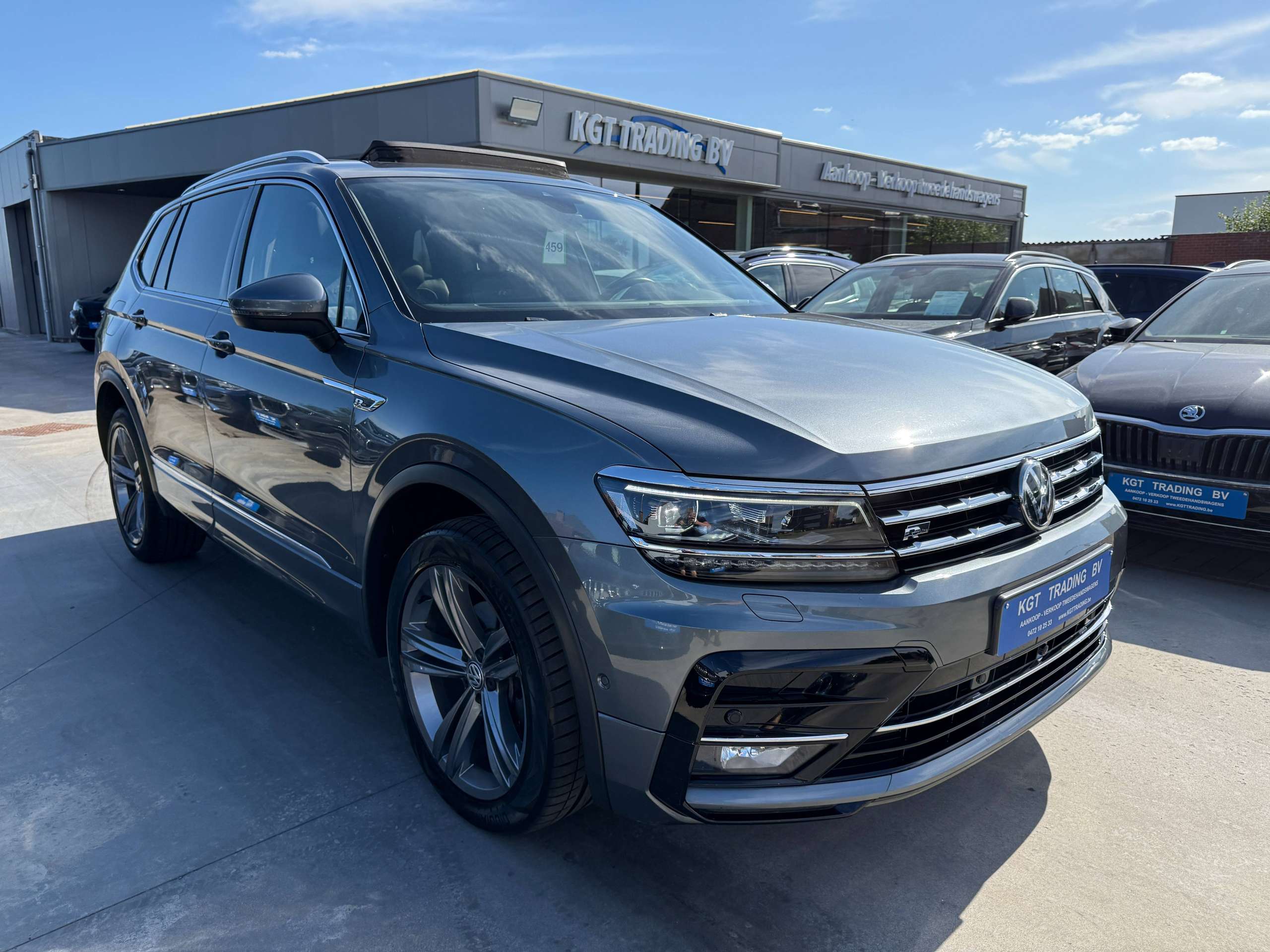 46f09a18-abba-4c36-adaa-2c254d6b950a3-volkswagen-tiguan-allspace-2-0-tdi-7-zit-automaat-r-line-navi-full-led-virtual-opendak-leder-camera.jpg