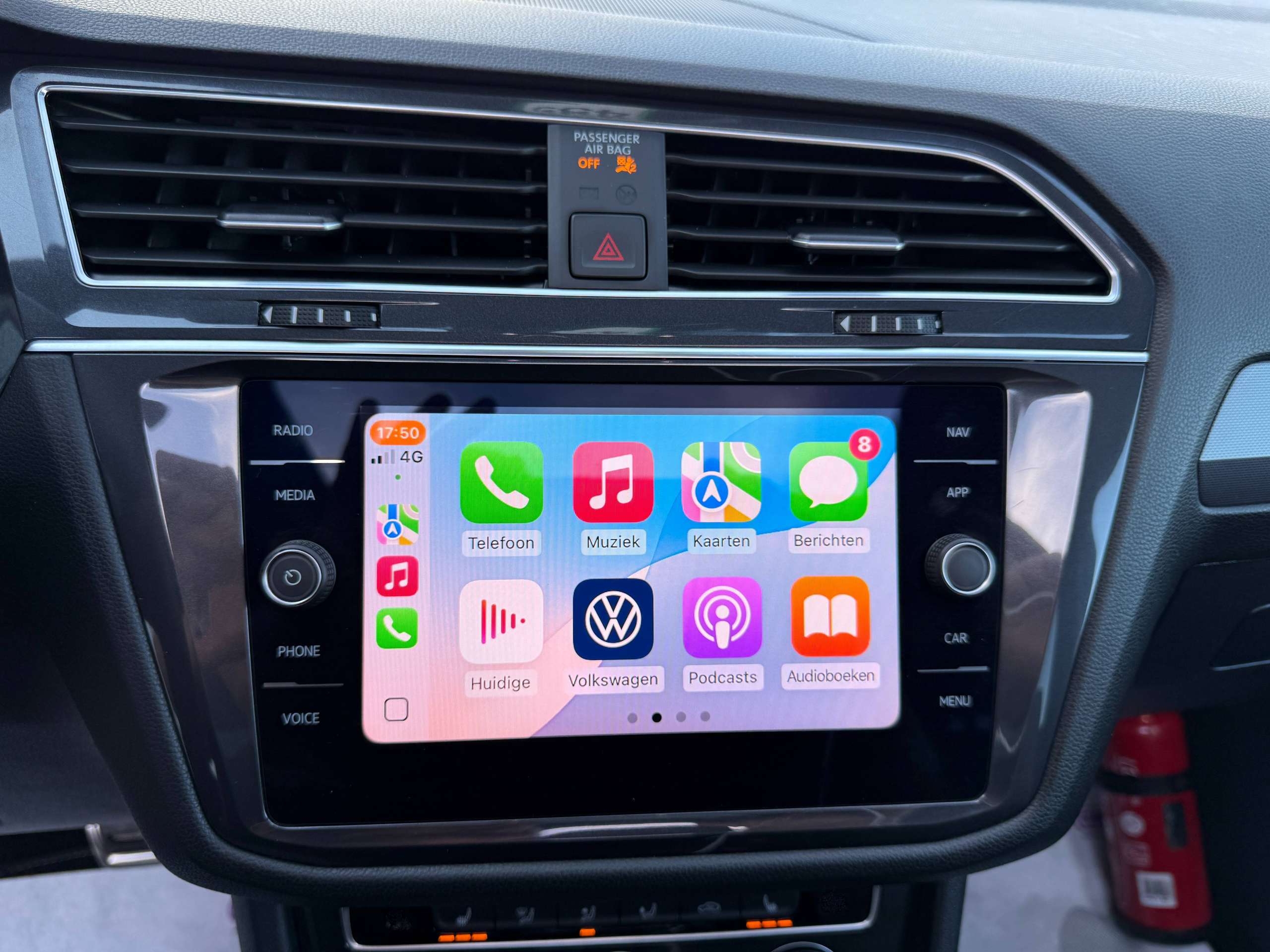 46f09a18-abba-4c36-adaa-2c254d6b950a30-volkswagen-tiguan-allspace-2-0-tdi-7-zit-automaat-r-line-navi-full-led-virtual-opendak-leder-camera.jpg