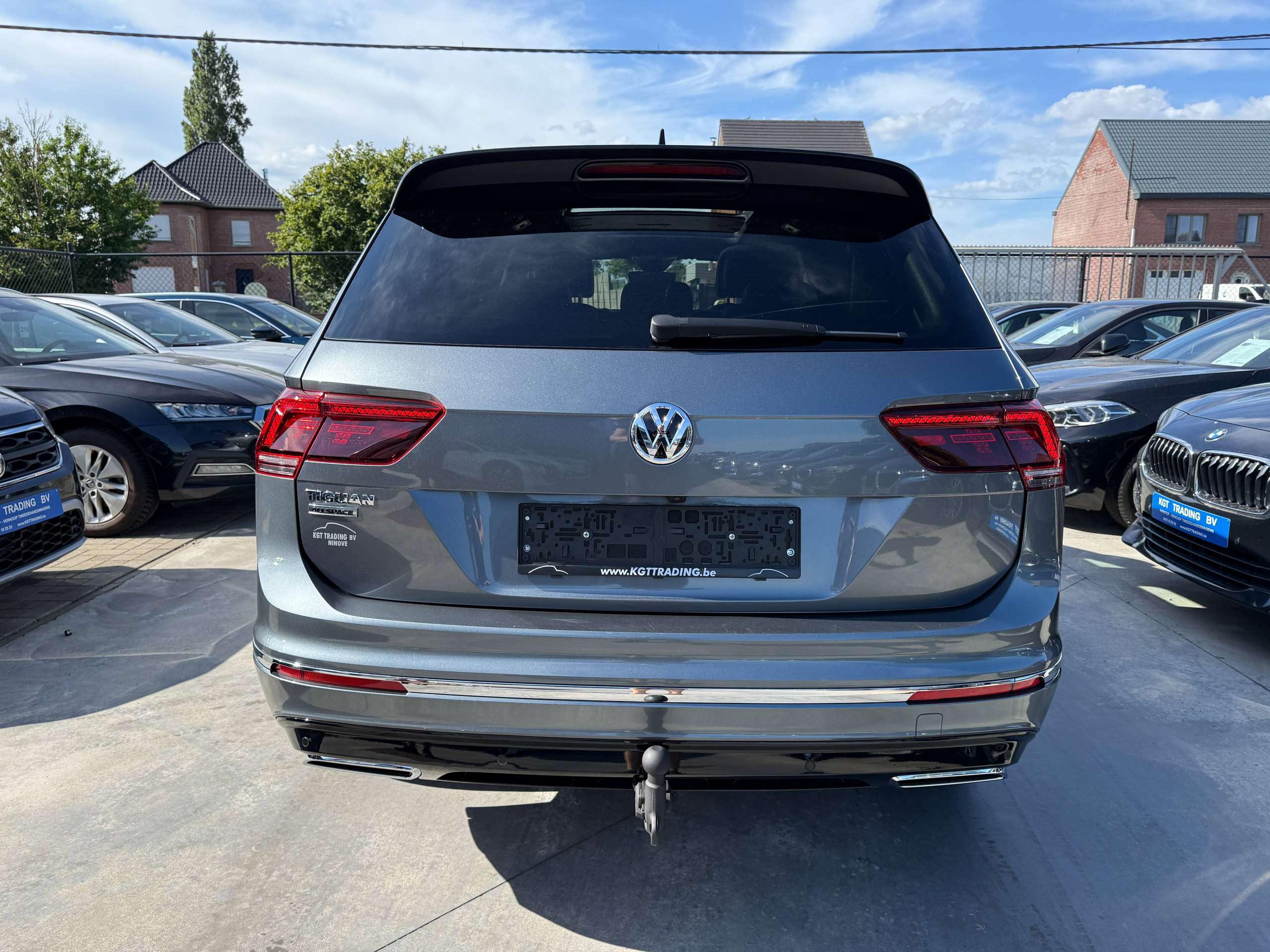 46f09a18-abba-4c36-adaa-2c254d6b950a6-volkswagen-tiguan-allspace-2-0-tdi-7-zit-automaat-r-line-navi-full-led-virtual-opendak-leder-camera.jpg