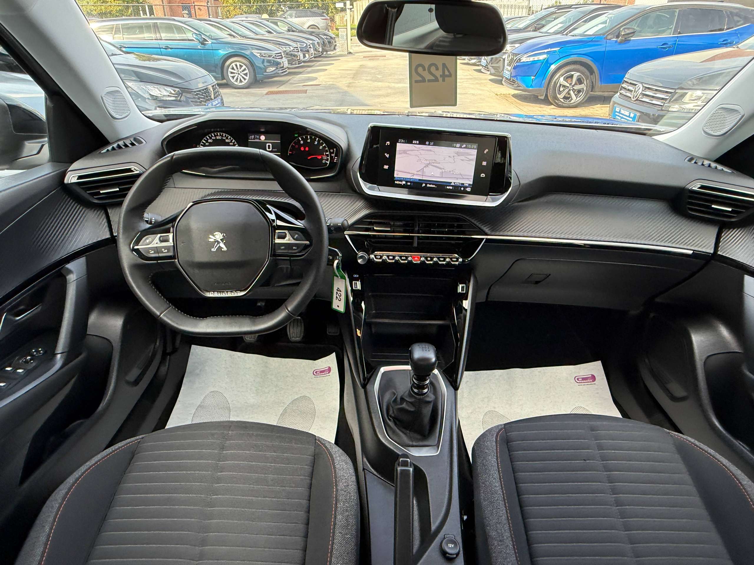 4e451752-b139-4437-b574-6a2dd0b738d333-peugeot-2008-1-2i-navigatie-camera-carplay-bluetooth-dab-pdc-carpass.jpg