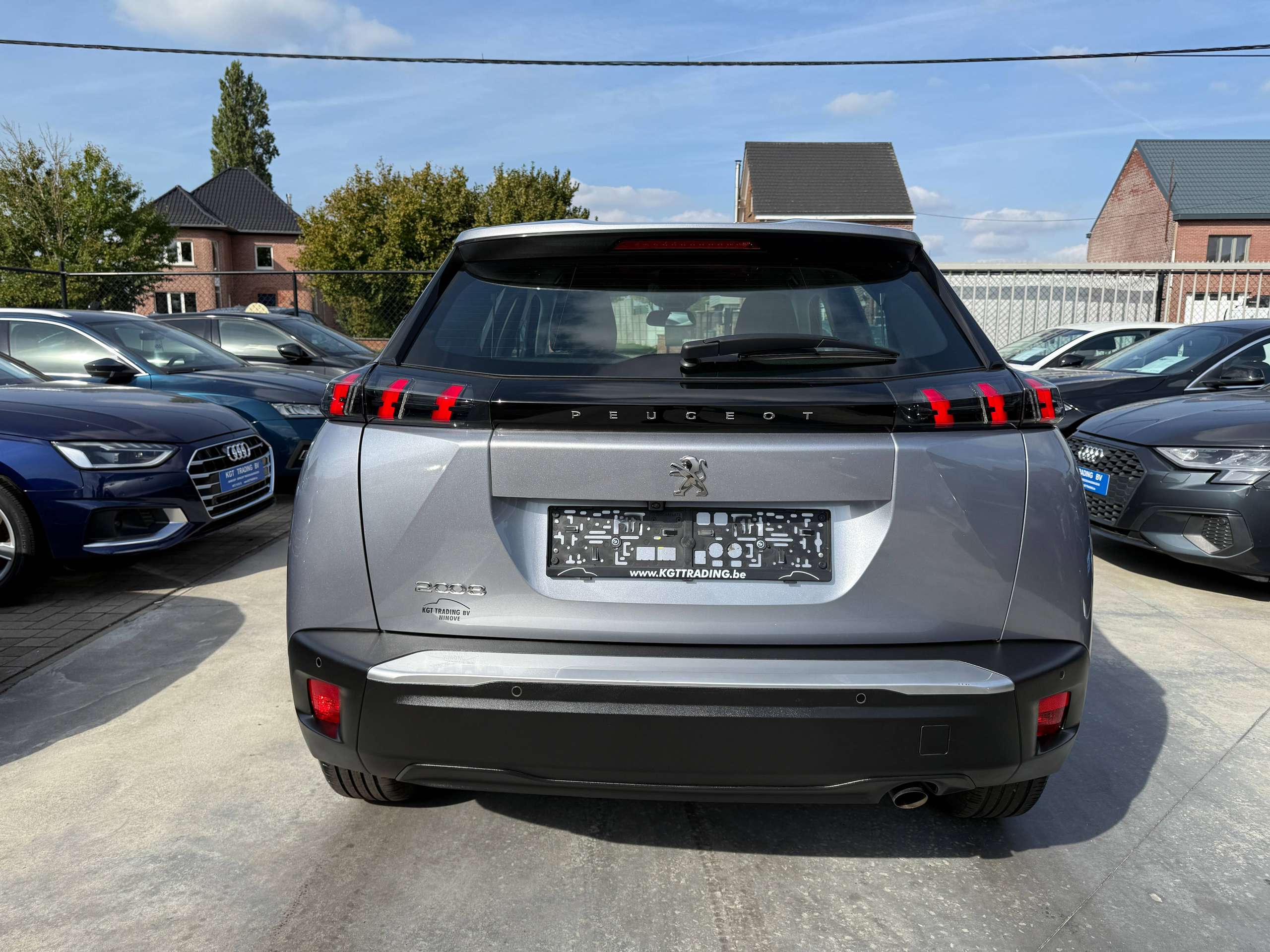 4e451752-b139-4437-b574-6a2dd0b738d36-peugeot-2008-1-2i-navigatie-camera-carplay-bluetooth-dab-pdc-carpass.jpg