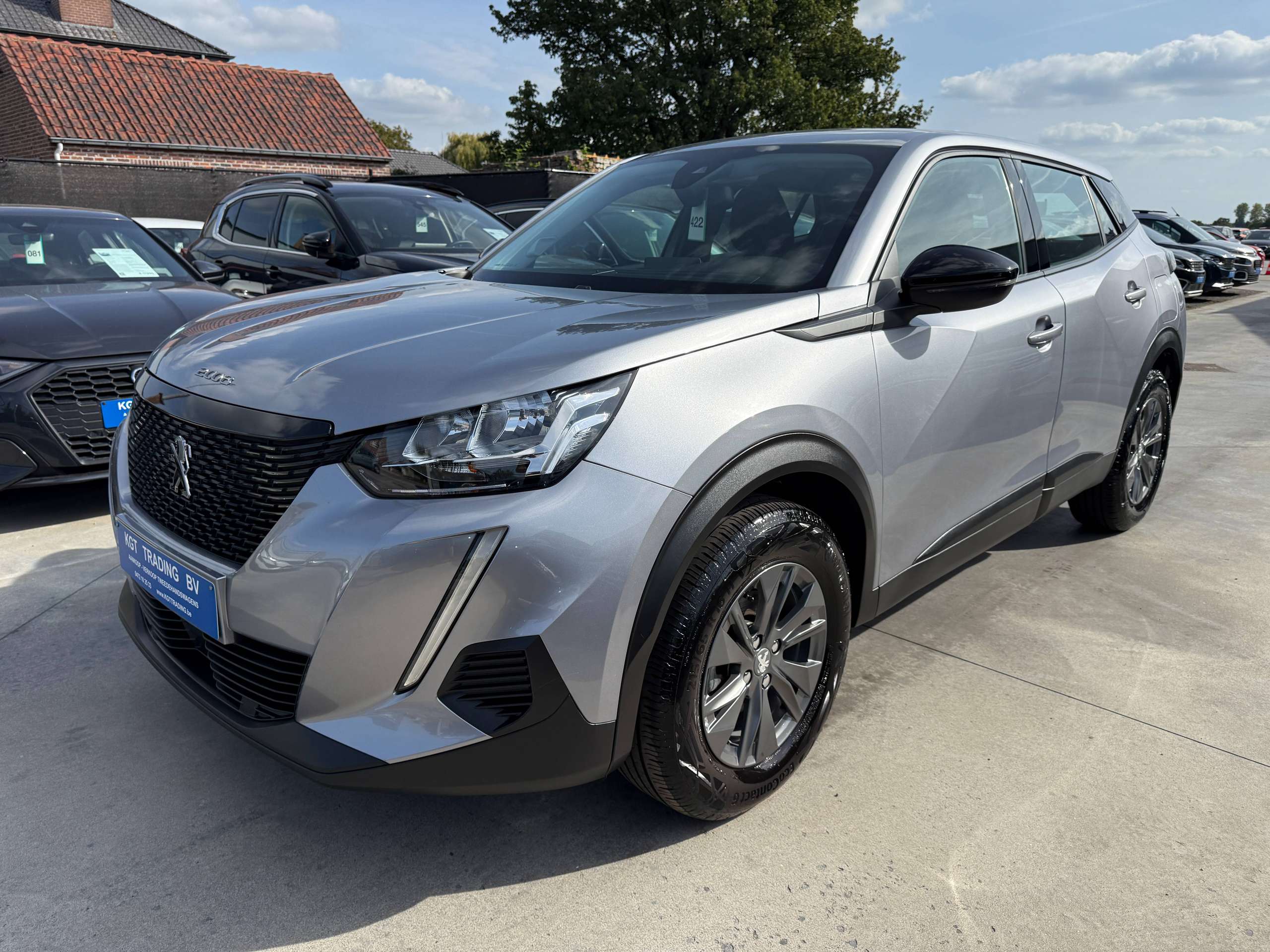 4e451752-b139-4437-b574-6a2dd0b738d39-peugeot-2008-1-2i-navigatie-camera-carplay-bluetooth-dab-pdc-carpass.jpg