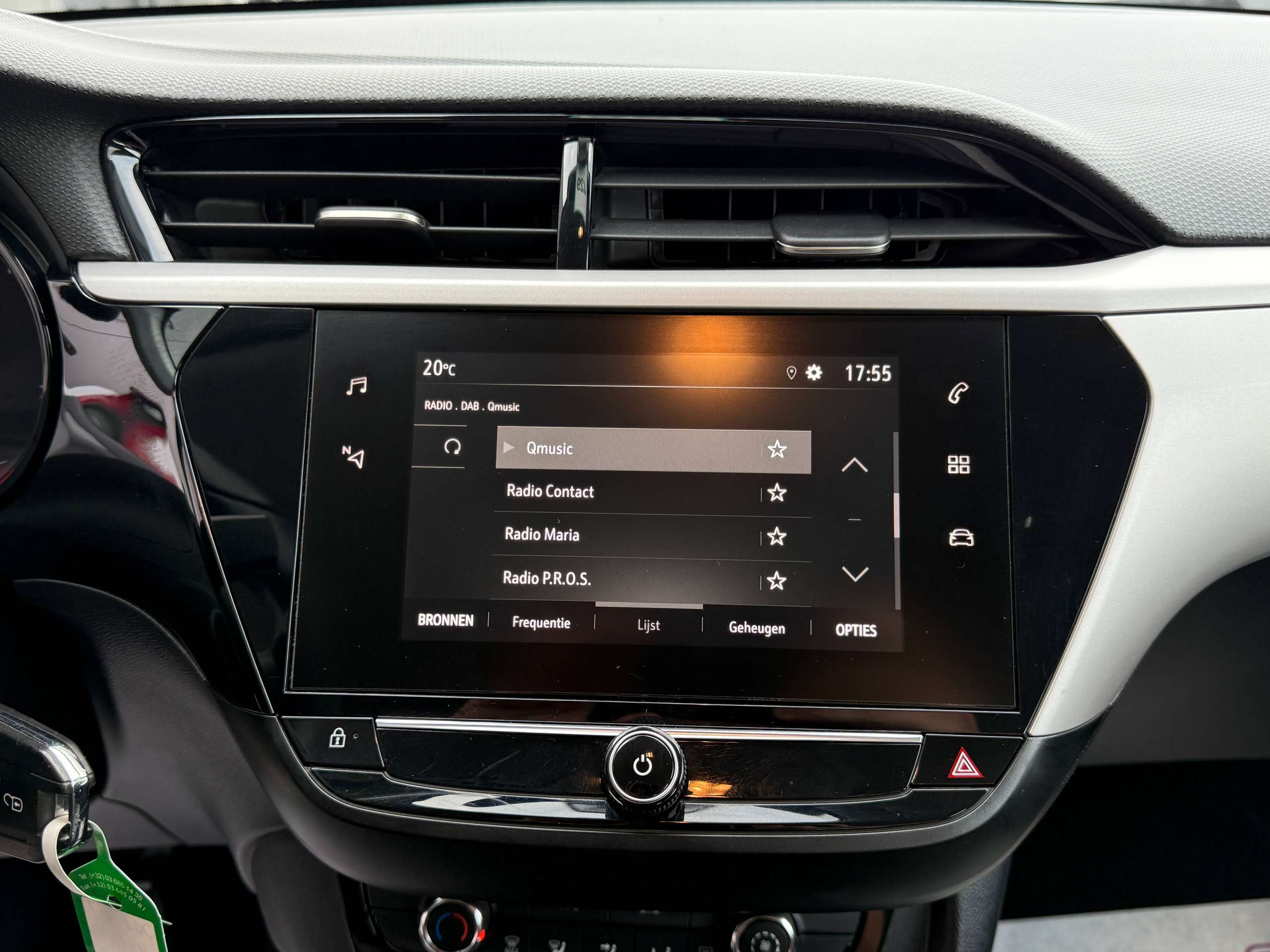 5188e1df-aba5-4c1d-8823-9791ff7136e221-opel-corsa-1-2i-5-deurs-camera-carplay-pdc-alu-dab-bluetooth.jpg