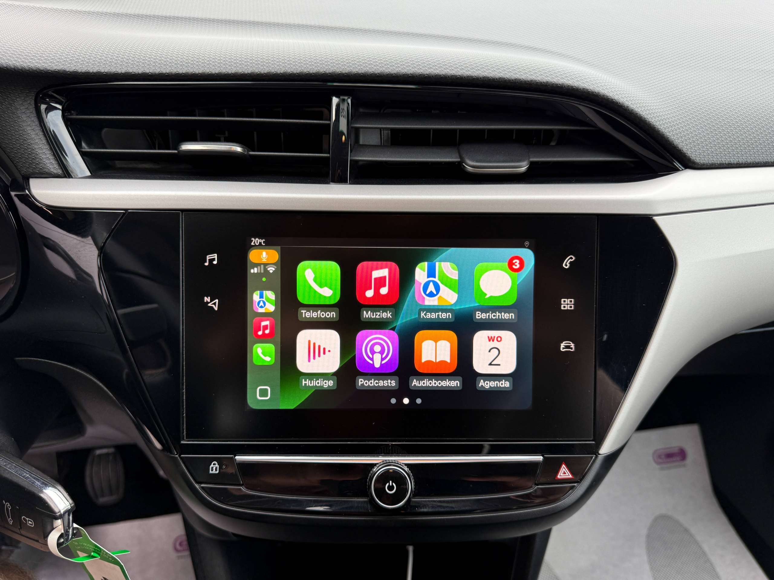 5188e1df-aba5-4c1d-8823-9791ff7136e224-opel-corsa-1-2i-5-deurs-camera-carplay-pdc-alu-dab-bluetooth.jpg
