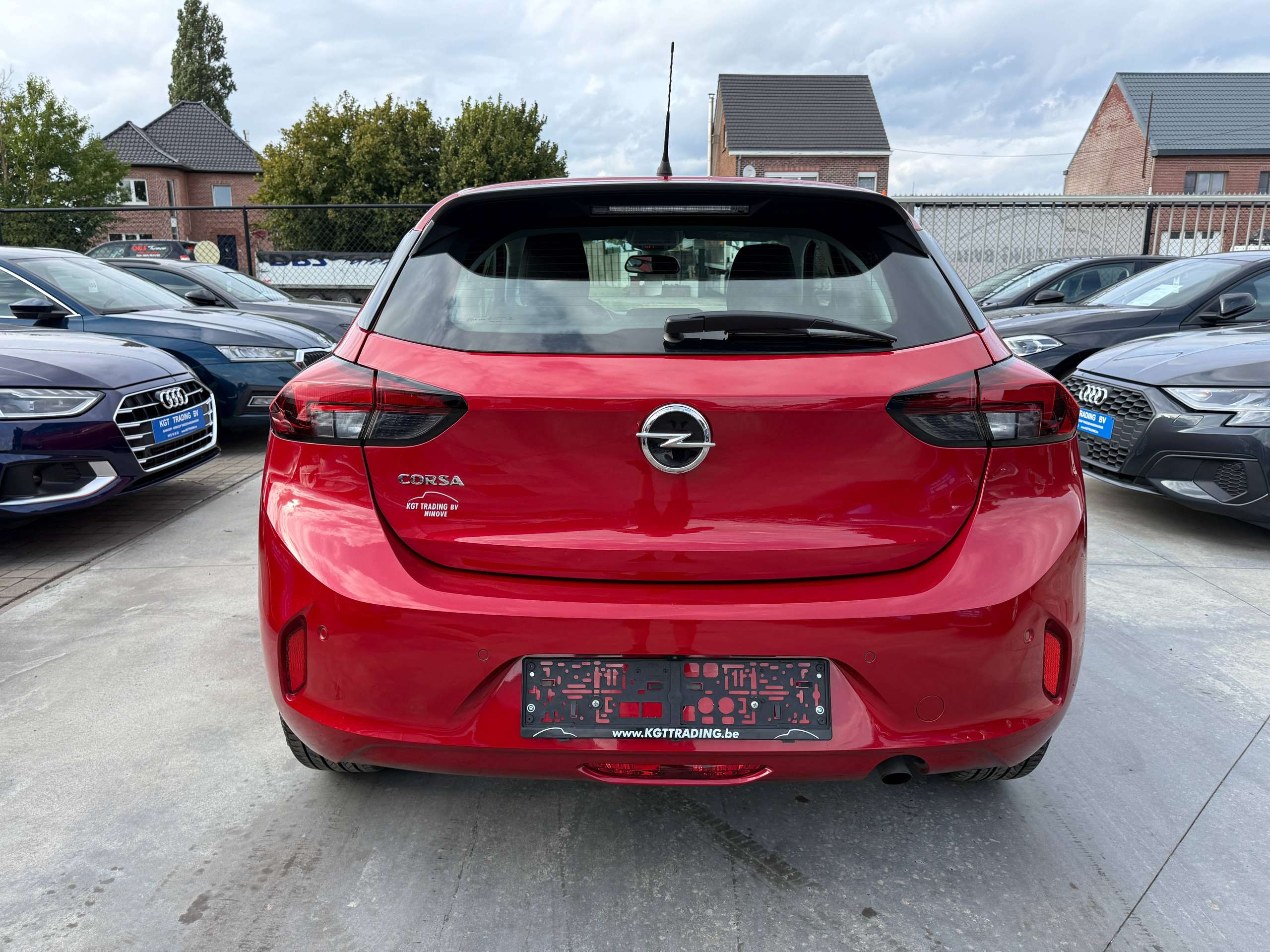 5188e1df-aba5-4c1d-8823-9791ff7136e26-opel-corsa-1-2i-5-deurs-camera-carplay-pdc-alu-dab-bluetooth.jpg