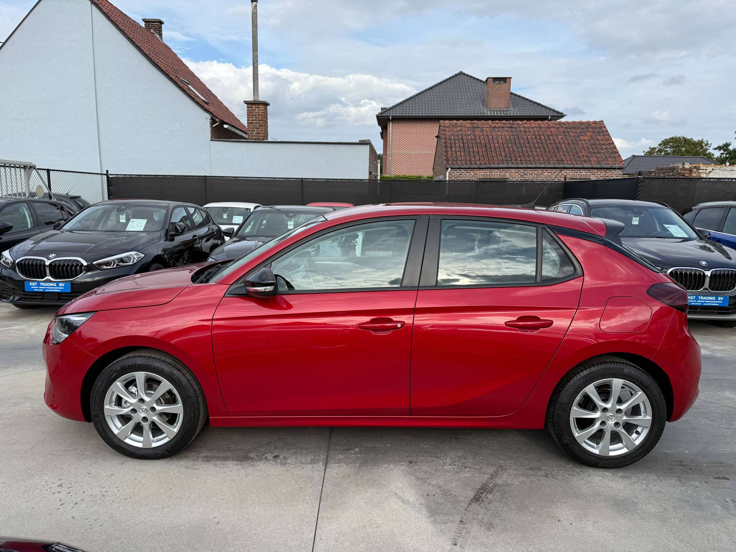 5188e1df-aba5-4c1d-8823-9791ff7136e28-opel-corsa-1-2i-5-deurs-camera-carplay-pdc-alu-dab-bluetooth.jpg