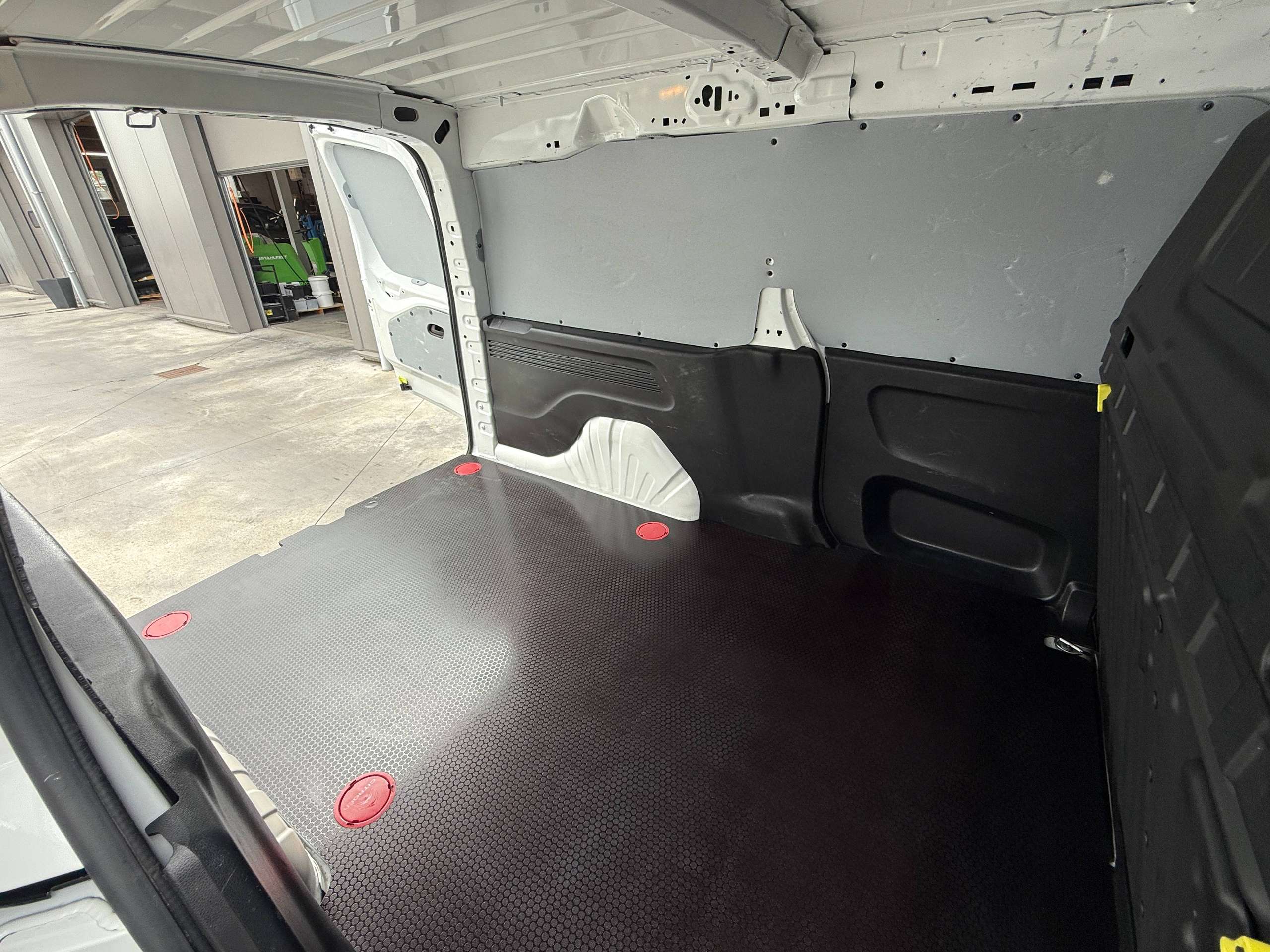 602b4858-4eab-4efa-85a7-10ed8f29c9fc16-citroen-berlingo-1-5-bluehdi-xl-l2-102pk-3-zit-dak-rek-navigatie-camera-carplay-pdc-dab-airco.jpg