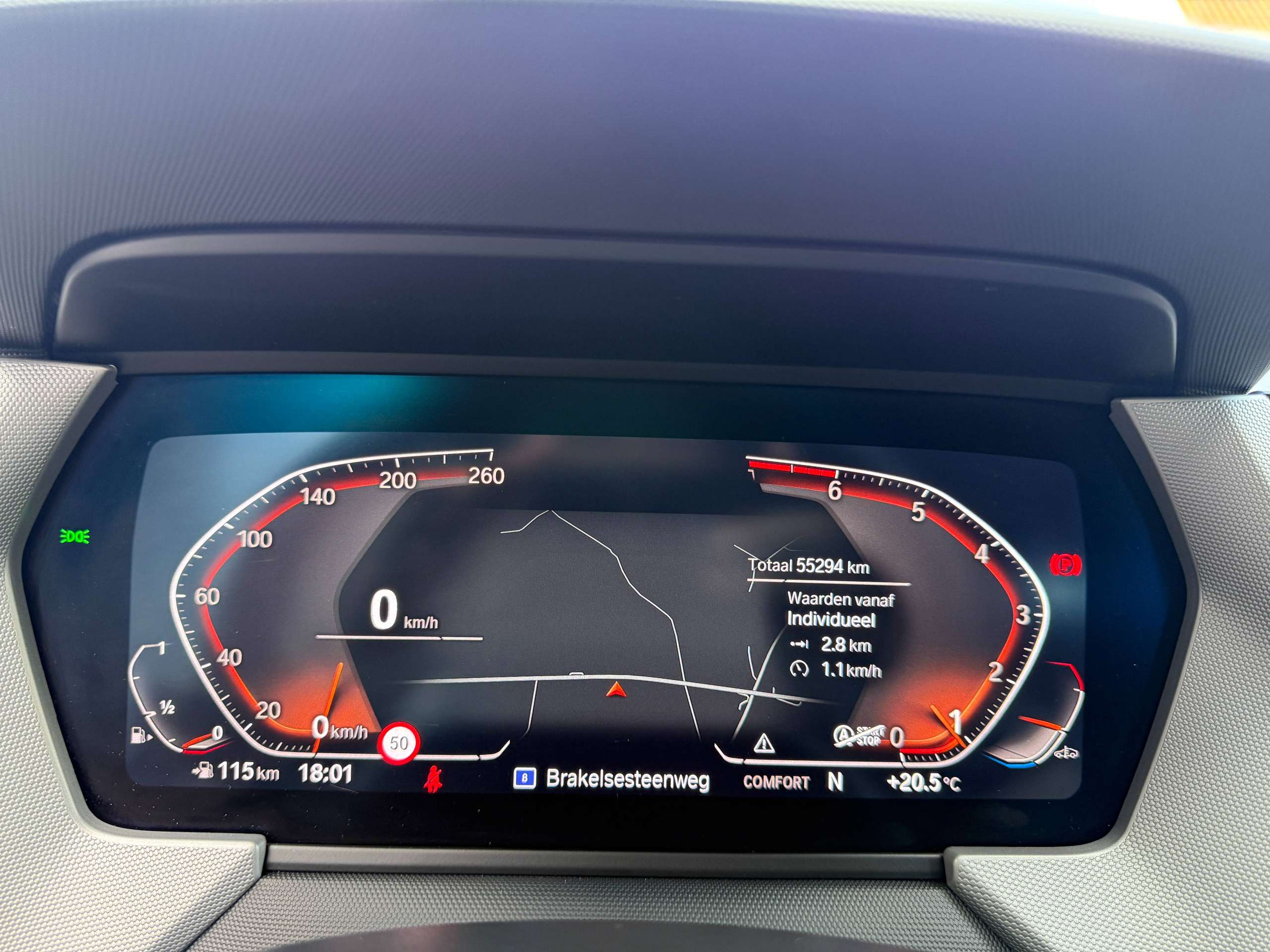 605959af-004d-49e8-9836-7605a8f1698e17-bmw-116-i-full-led-navigatie-virtual-carplay-dab-bluetooth-pdc-alu.jpg