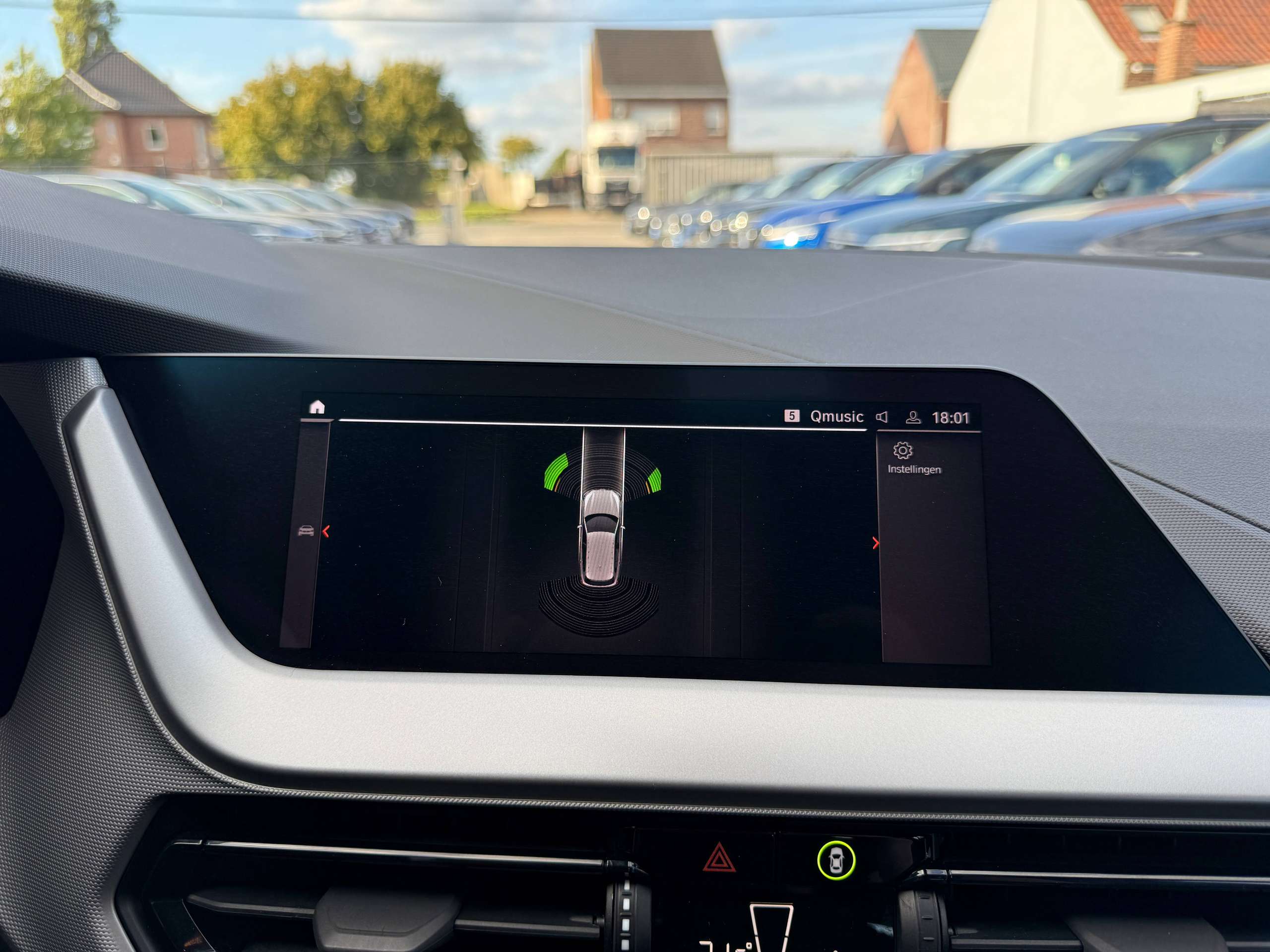 605959af-004d-49e8-9836-7605a8f1698e23-bmw-116-i-full-led-navigatie-virtual-carplay-dab-bluetooth-pdc-alu.jpg