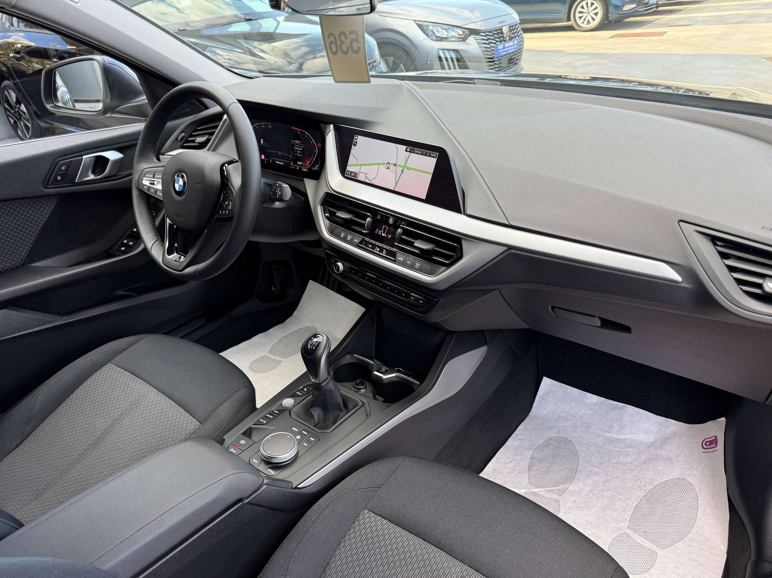 605959af-004d-49e8-9836-7605a8f1698e29-bmw-116-i-full-led-navigatie-virtual-carplay-dab-bluetooth-pdc-alu.jpg
