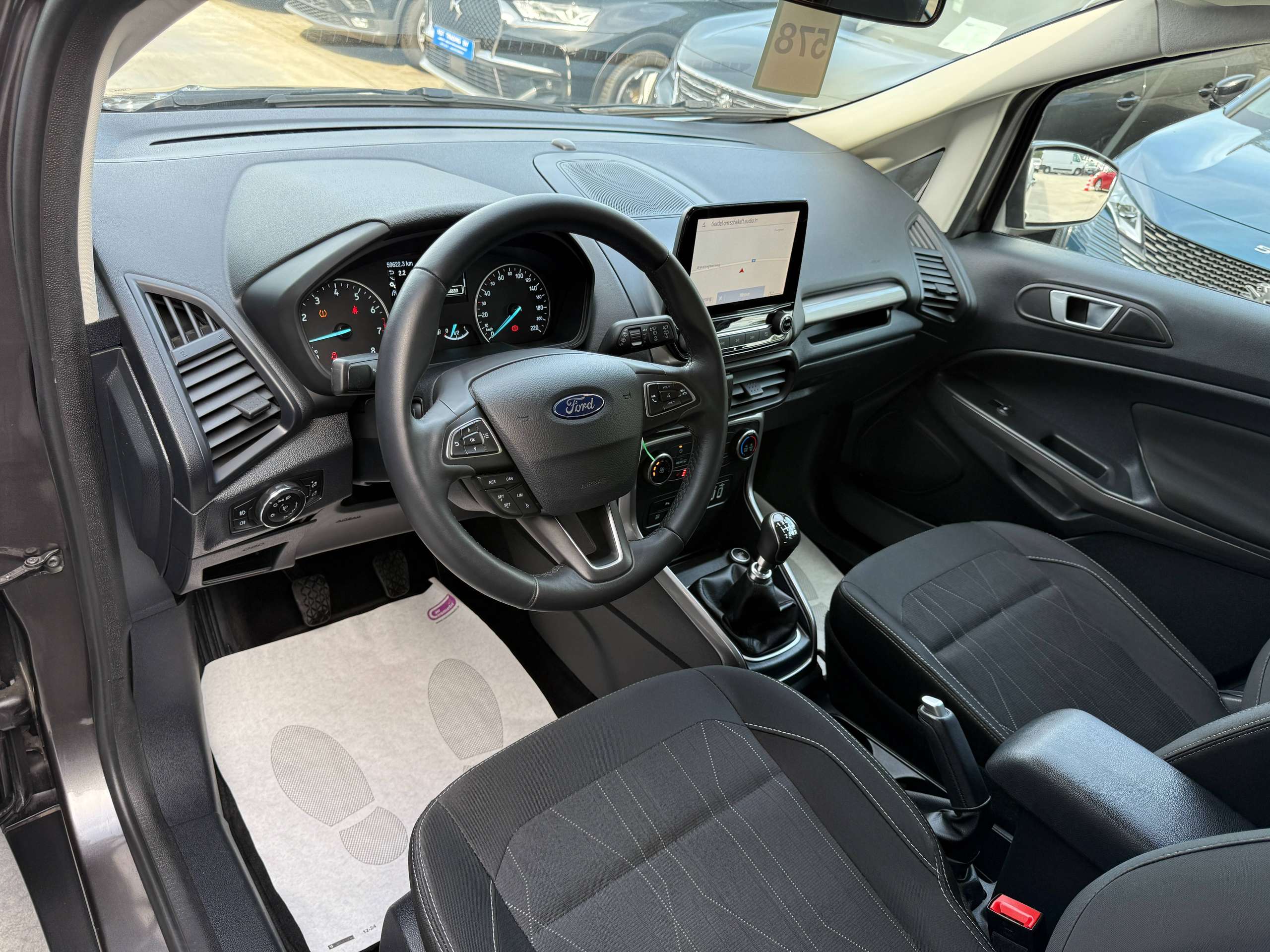 659079de-73a9-4e91-b038-2a905f7ecb0812-ford-ecosport-1-0i-125pk-navigatie-carplay-pdc-verwarmde-zetels-led-alu-carpass.jpg