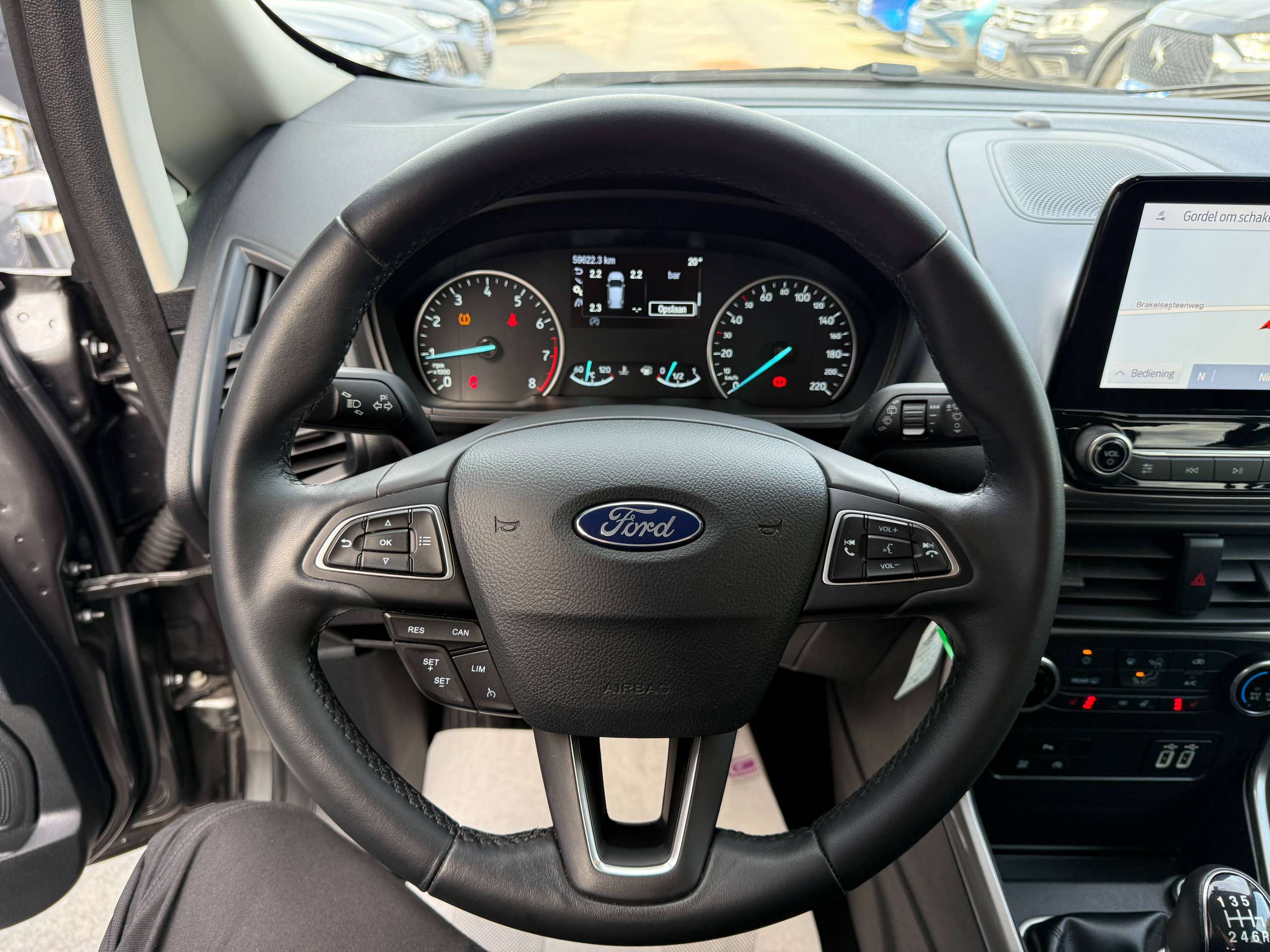 659079de-73a9-4e91-b038-2a905f7ecb0815-ford-ecosport-1-0i-125pk-navigatie-carplay-pdc-verwarmde-zetels-led-alu-carpass.jpg