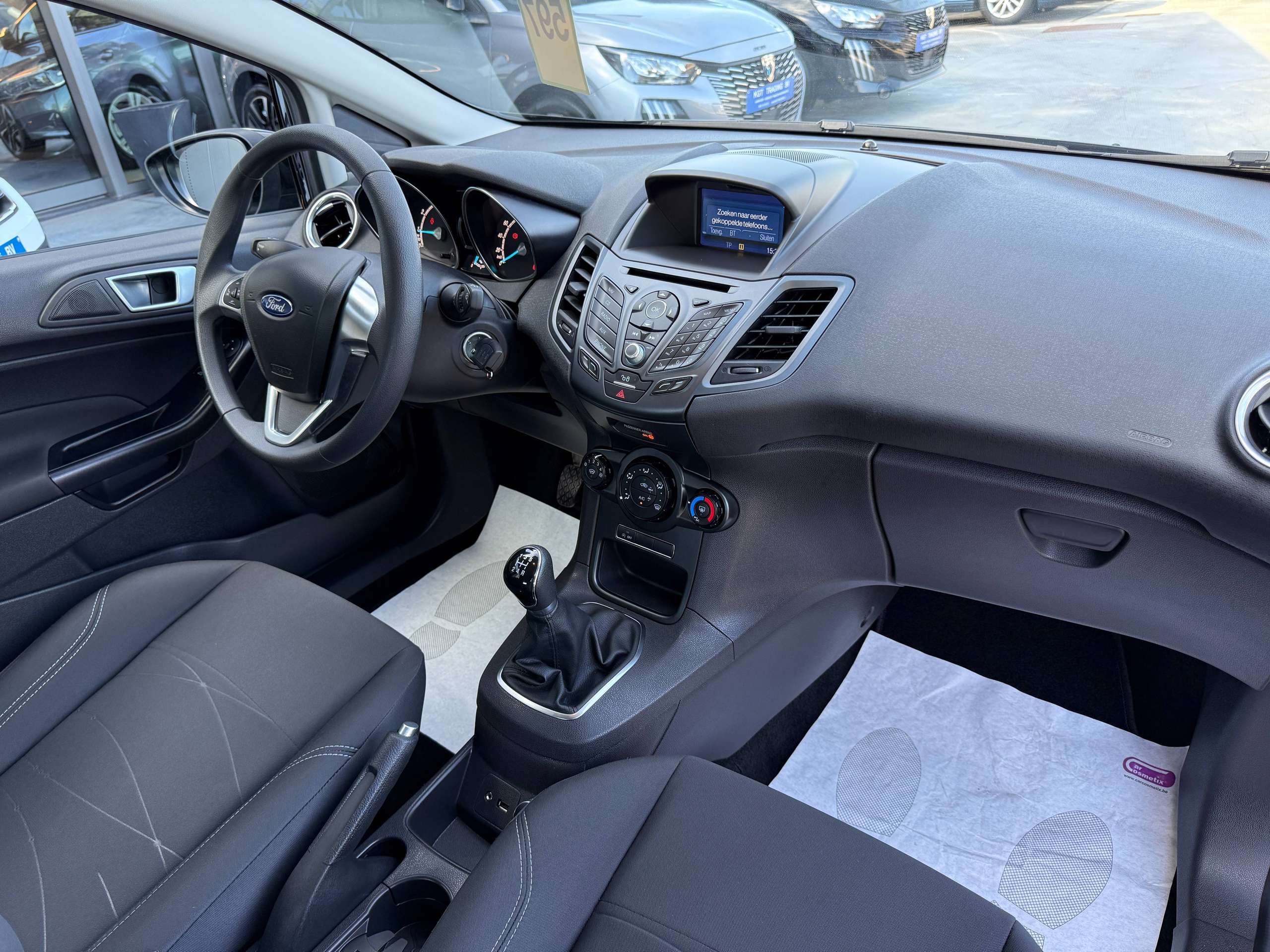 65f05344-bf4e-47f3-afd1-1af5adf1f26e23-ford-fiesta-1-0i-ecoboost-100pk-bluetooth-airco-carpass-garantie.jpg