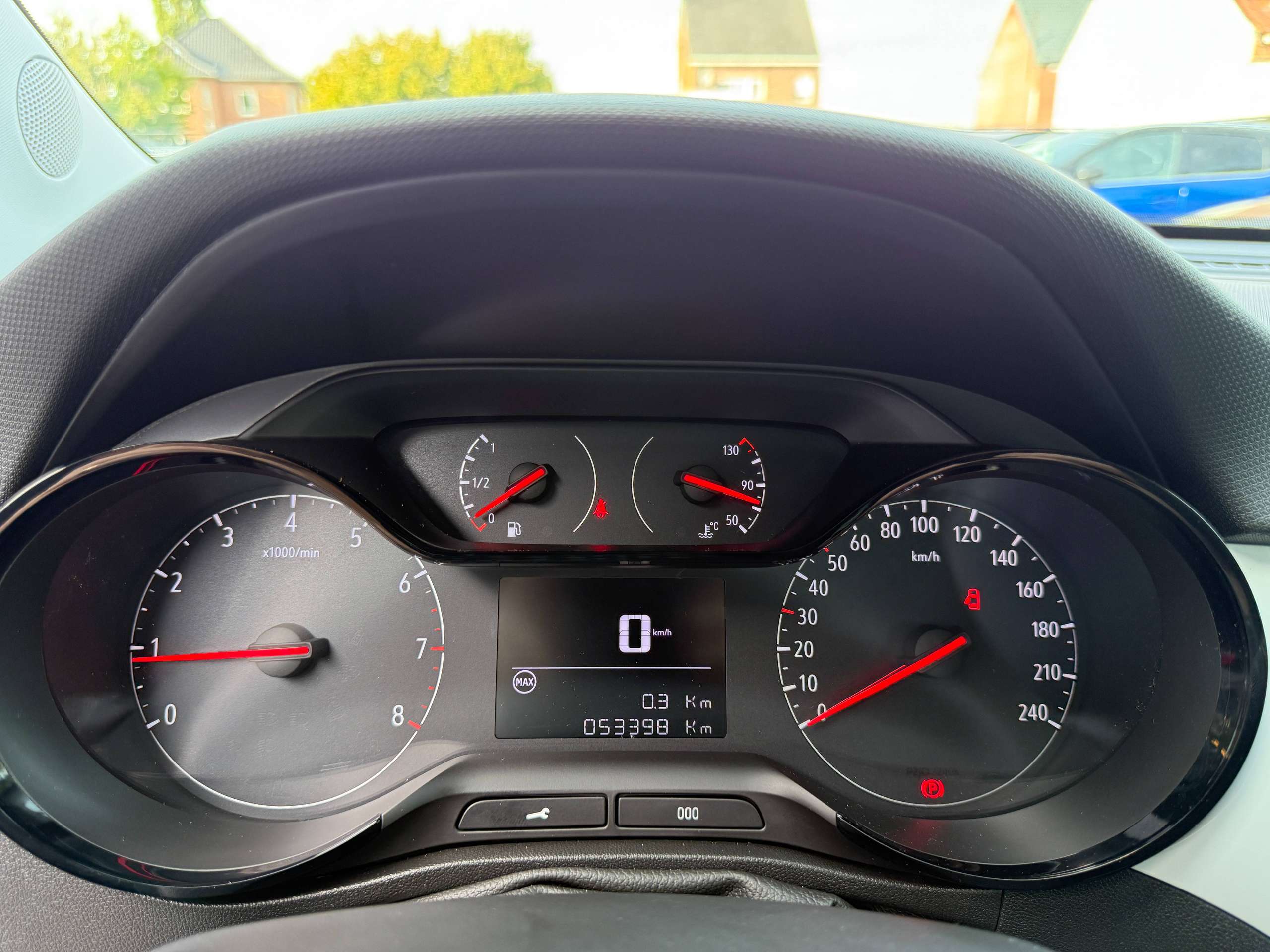 69d21612-0193-4a5d-ae67-df3c0137f17519-opel-crossland-1-2i-facelift-full-led-camera-carplay-pdc-alu-privacyglas.jpg
