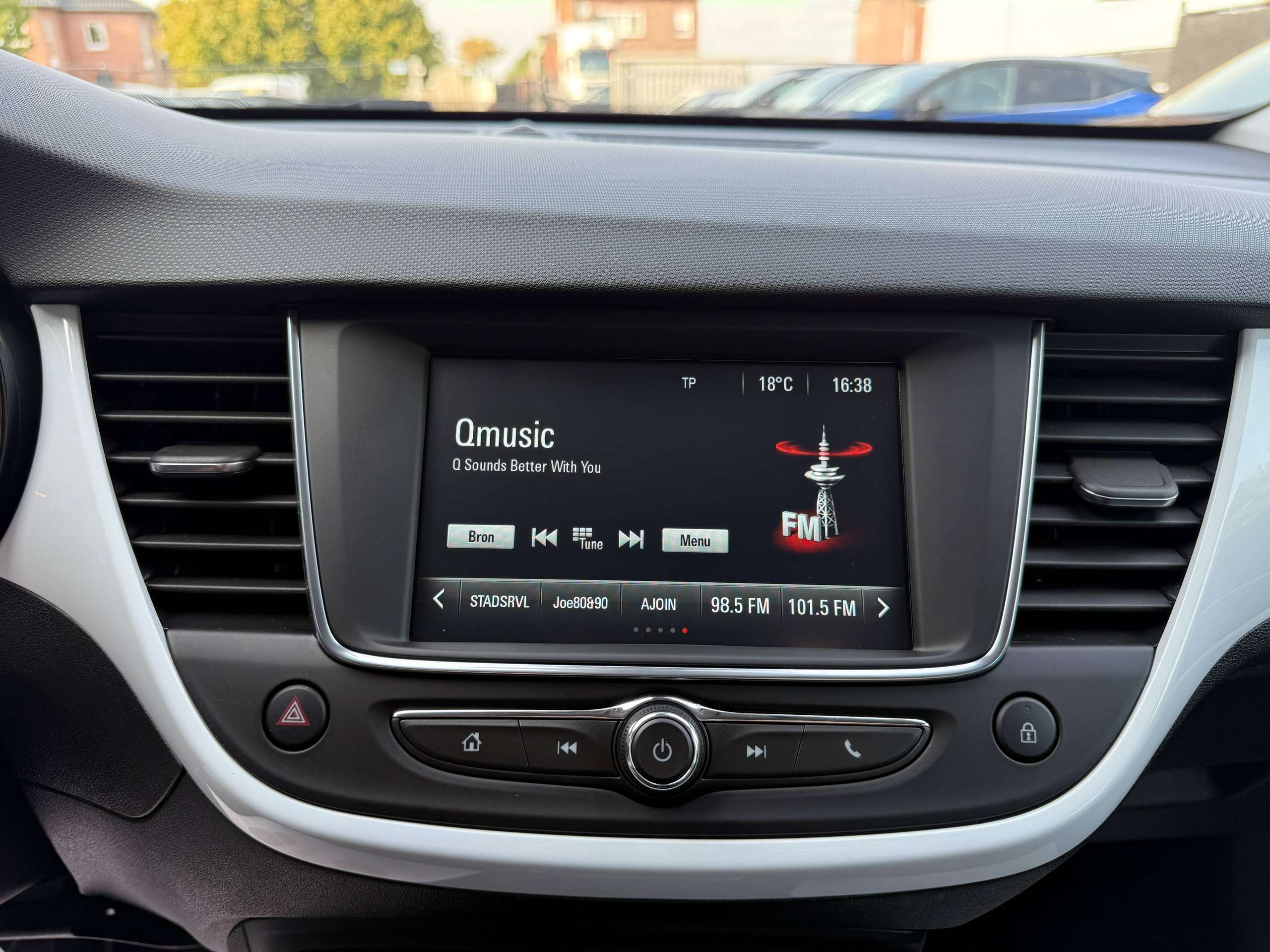 69d21612-0193-4a5d-ae67-df3c0137f17521-opel-crossland-1-2i-facelift-full-led-camera-carplay-pdc-alu-privacyglas.jpg
