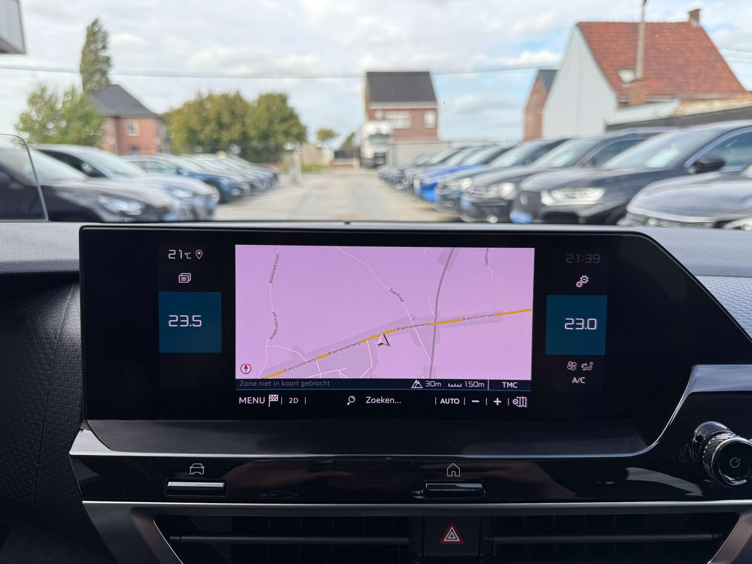 6bb7e85b-42f3-40ef-904b-d202fff1de2623-citroen-c4-1-2i-130pk-5-deurs-automaat-navigatie-leder-360-camera-opendak-head-up-carplay.jpg