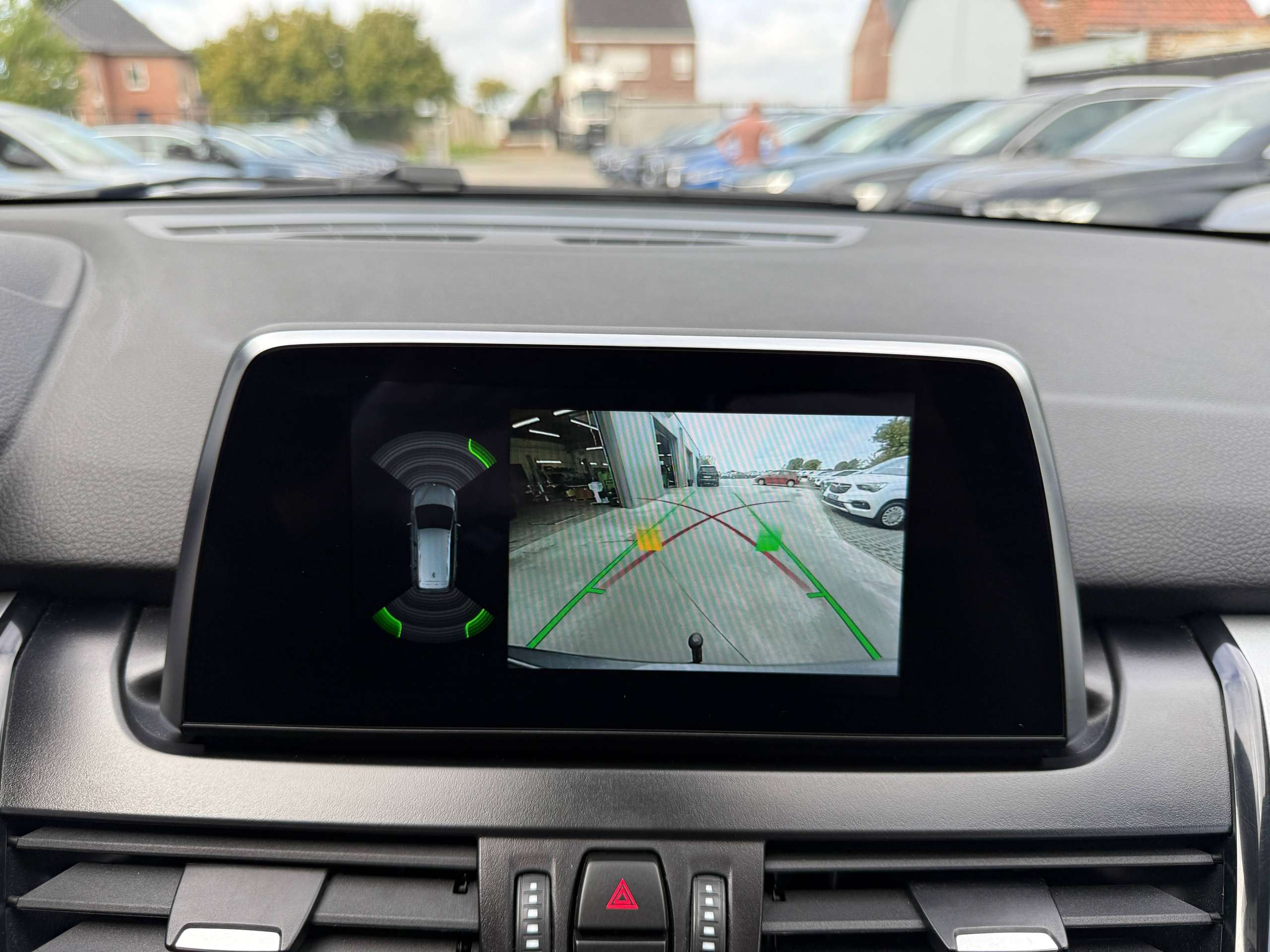 6bc2f09e-5325-4c16-97cf-7357c971f56a24-bmw-218-ia-gran-tourer-7-zetels-automaat-navigatie-leder-opendak-camera-pdc-full-led-carpass.jpg