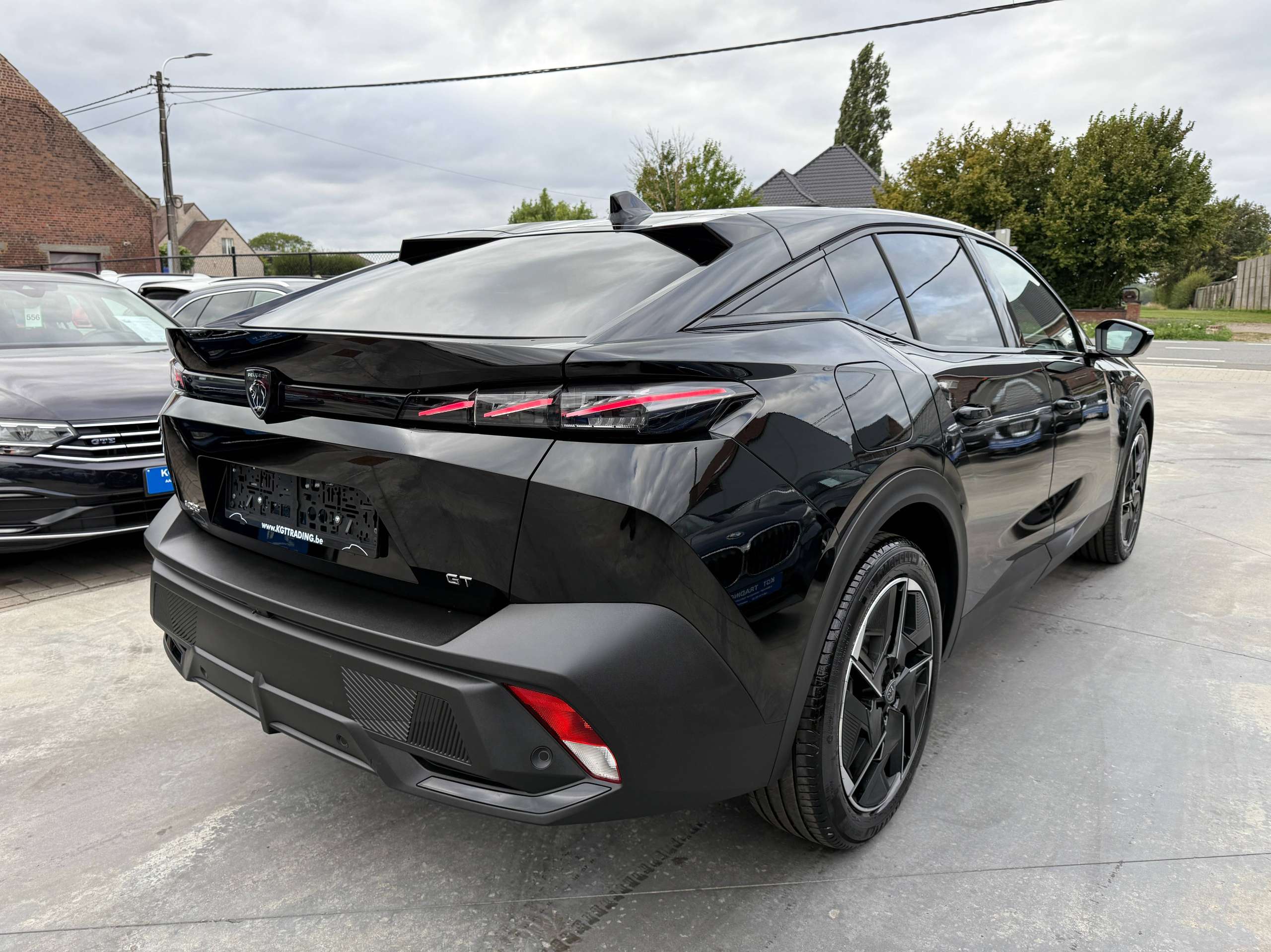6c0603d7-e417-482c-9312-8f9ae28403bb5-peugeot-408-1-2i-turbo-hybrid-gt-line-automaat-navi-leder-full-led-360-camera-carplay.jpg