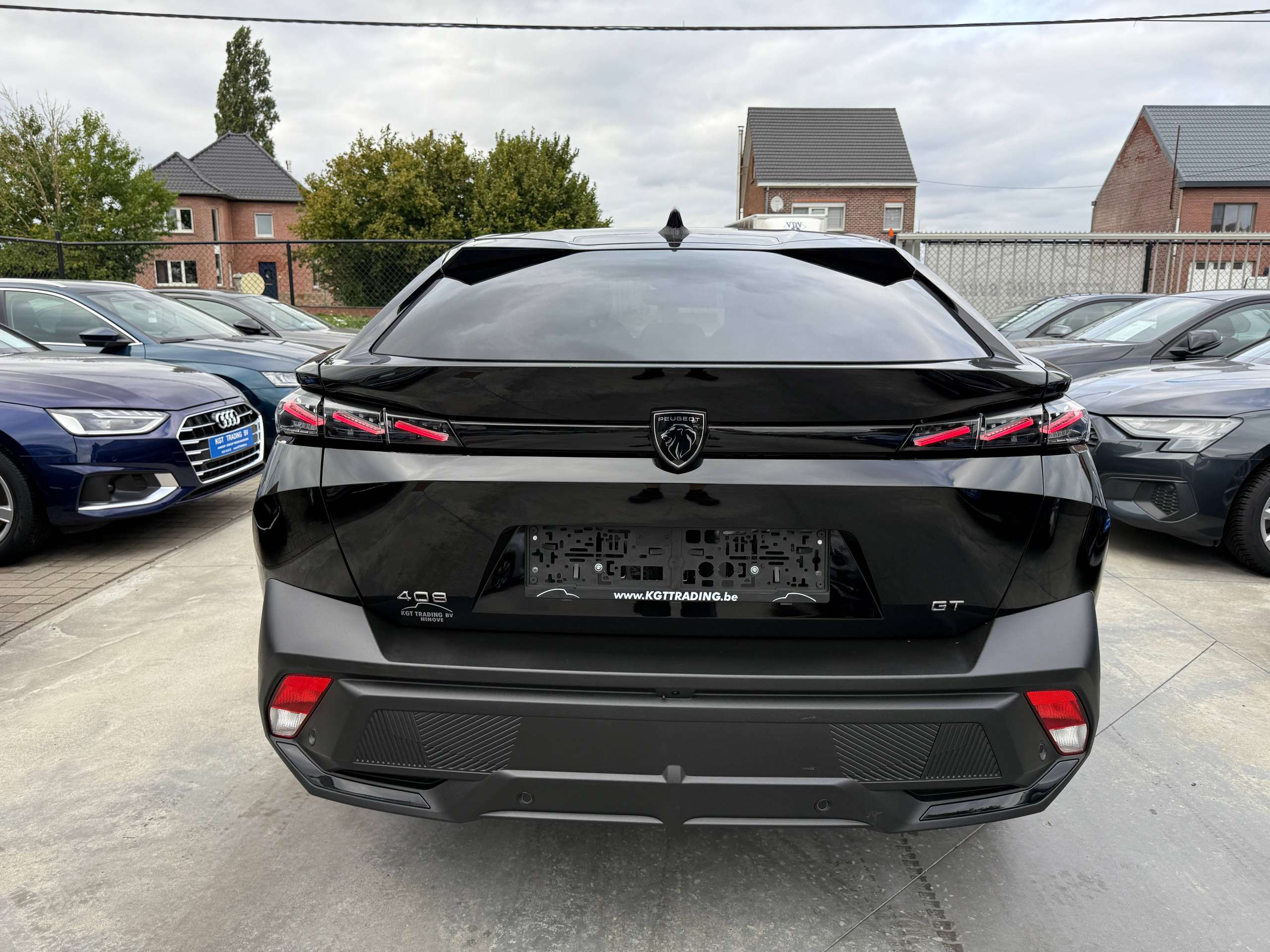 6c0603d7-e417-482c-9312-8f9ae28403bb6-peugeot-408-1-2i-turbo-hybrid-gt-line-automaat-navi-leder-full-led-360-camera-carplay.jpg
