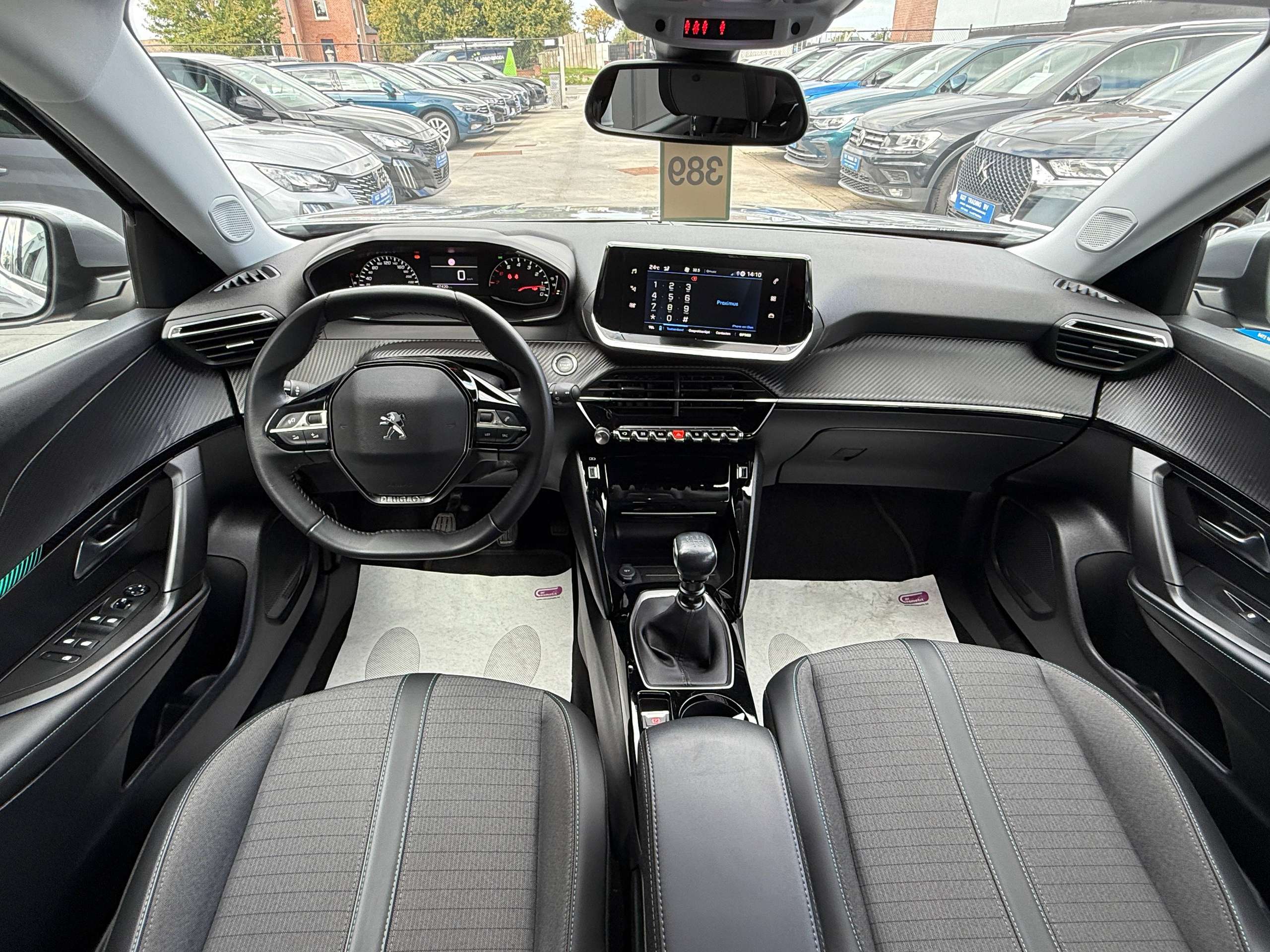 6f0346dc-58e6-4e45-852e-6029b1bae06733-peugeot-2008-1-2i-allure-full-led-zwart-leder-carplay-dab-trekhaak-alu-carpass.jpg