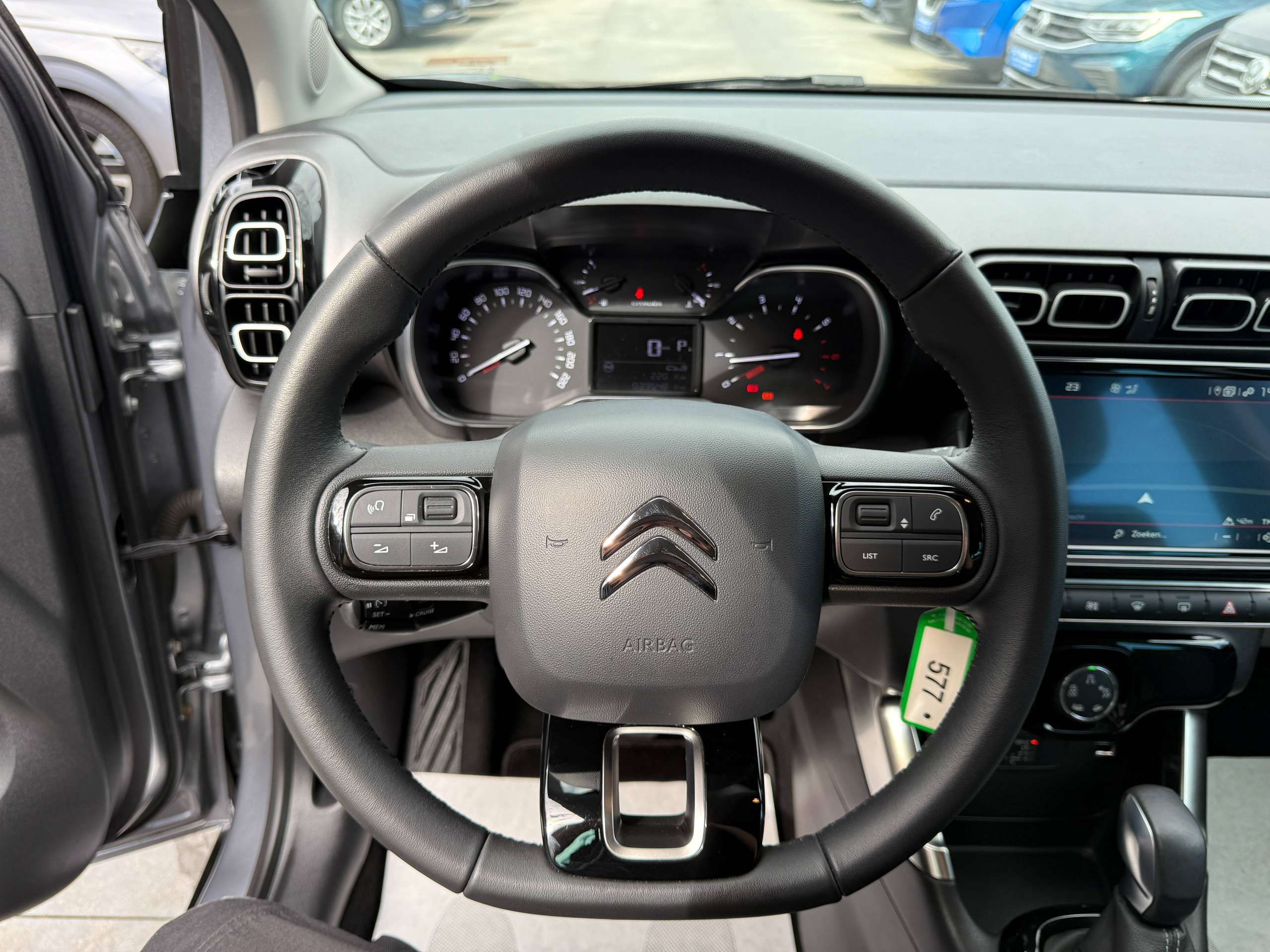 72c47270-48ff-45de-a743-34c4b78c733418-citroen-c3-aircross-1-2i-130pk-automaat-facelift-navigatie-full-led-carplay-pdc-bluetooth.jpg