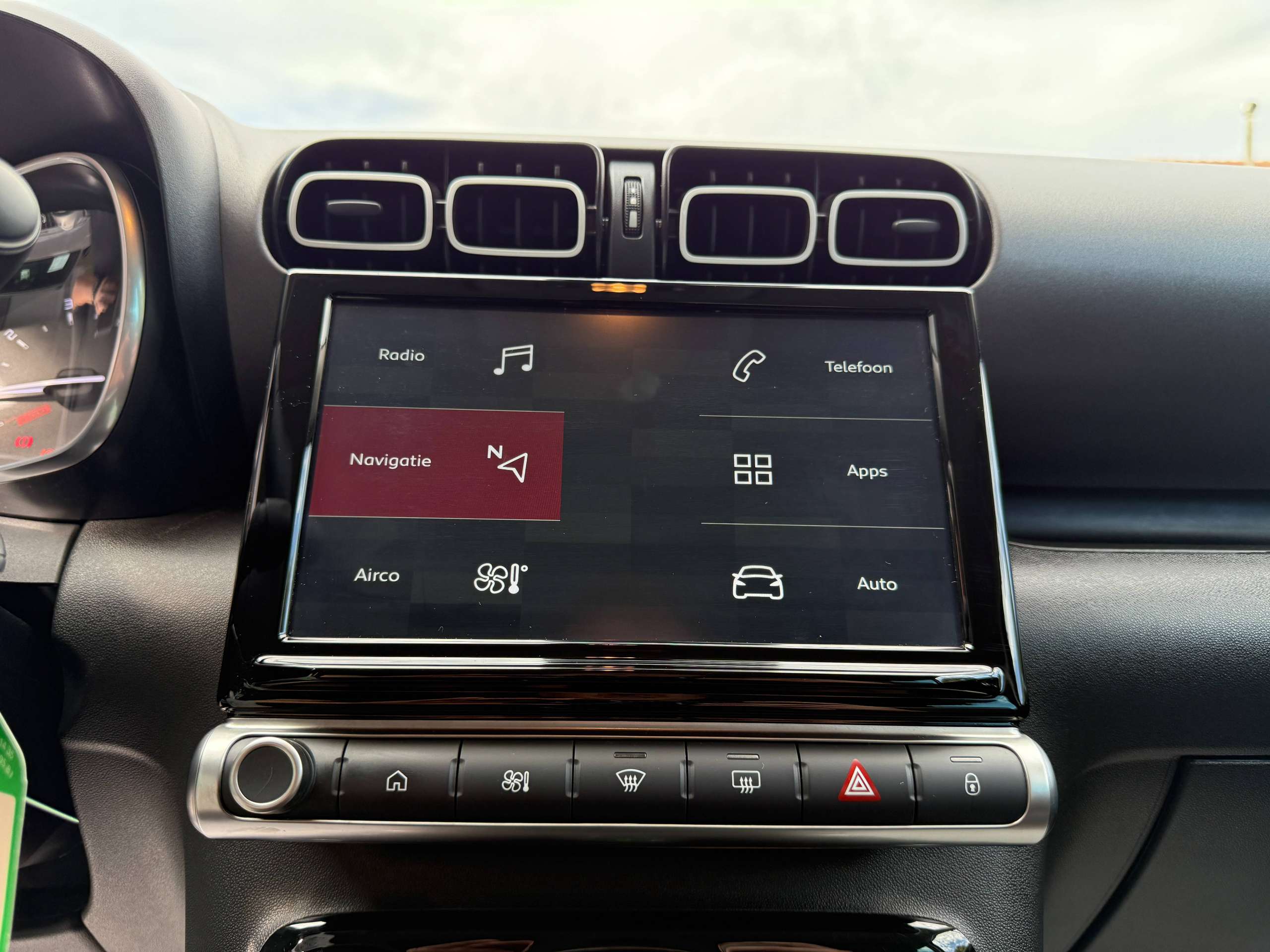 72c47270-48ff-45de-a743-34c4b78c733421-citroen-c3-aircross-1-2i-130pk-automaat-facelift-navigatie-full-led-carplay-pdc-bluetooth.jpg
