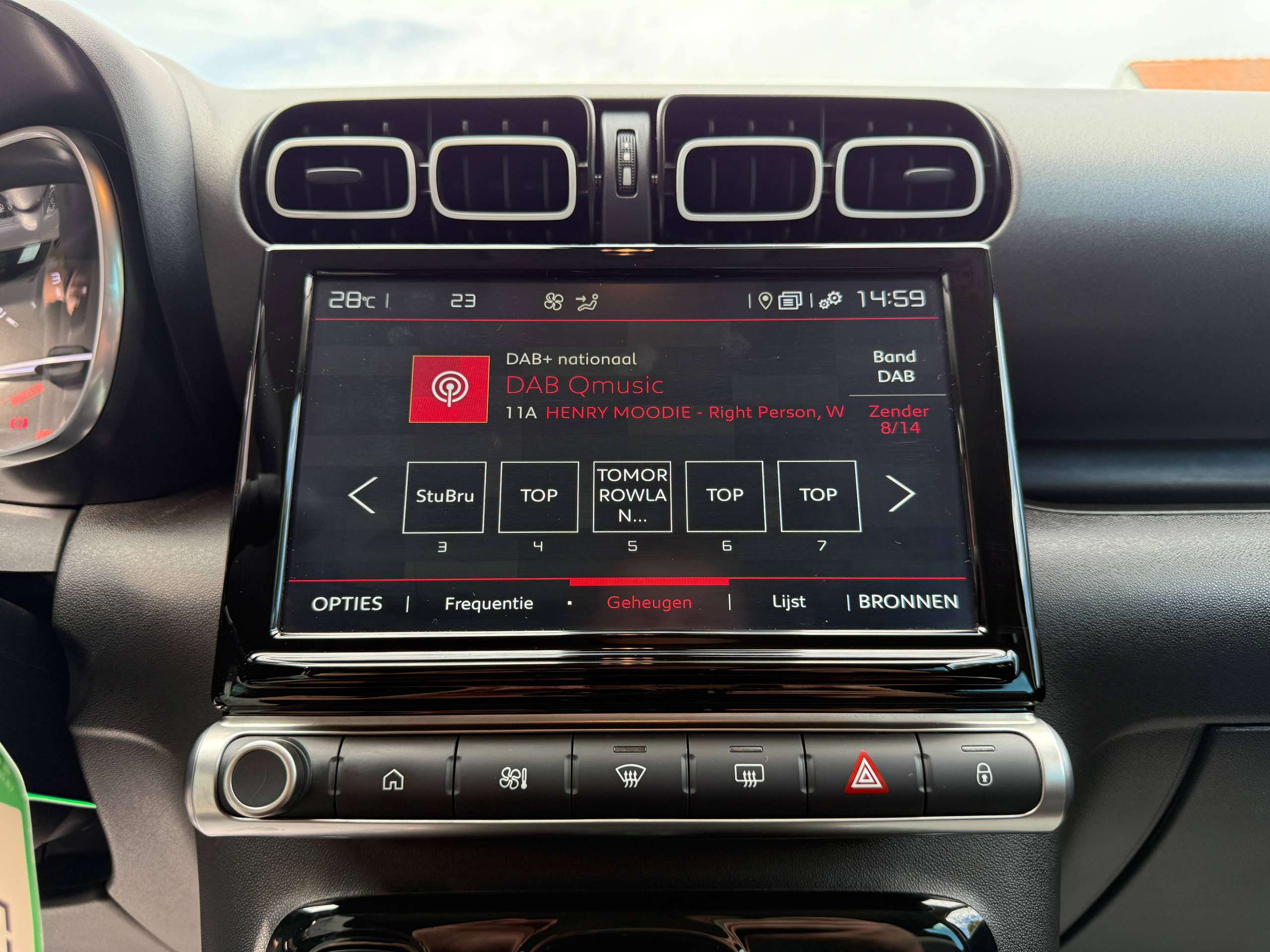 72c47270-48ff-45de-a743-34c4b78c733424-citroen-c3-aircross-1-2i-130pk-automaat-facelift-navigatie-full-led-carplay-pdc-bluetooth.jpg