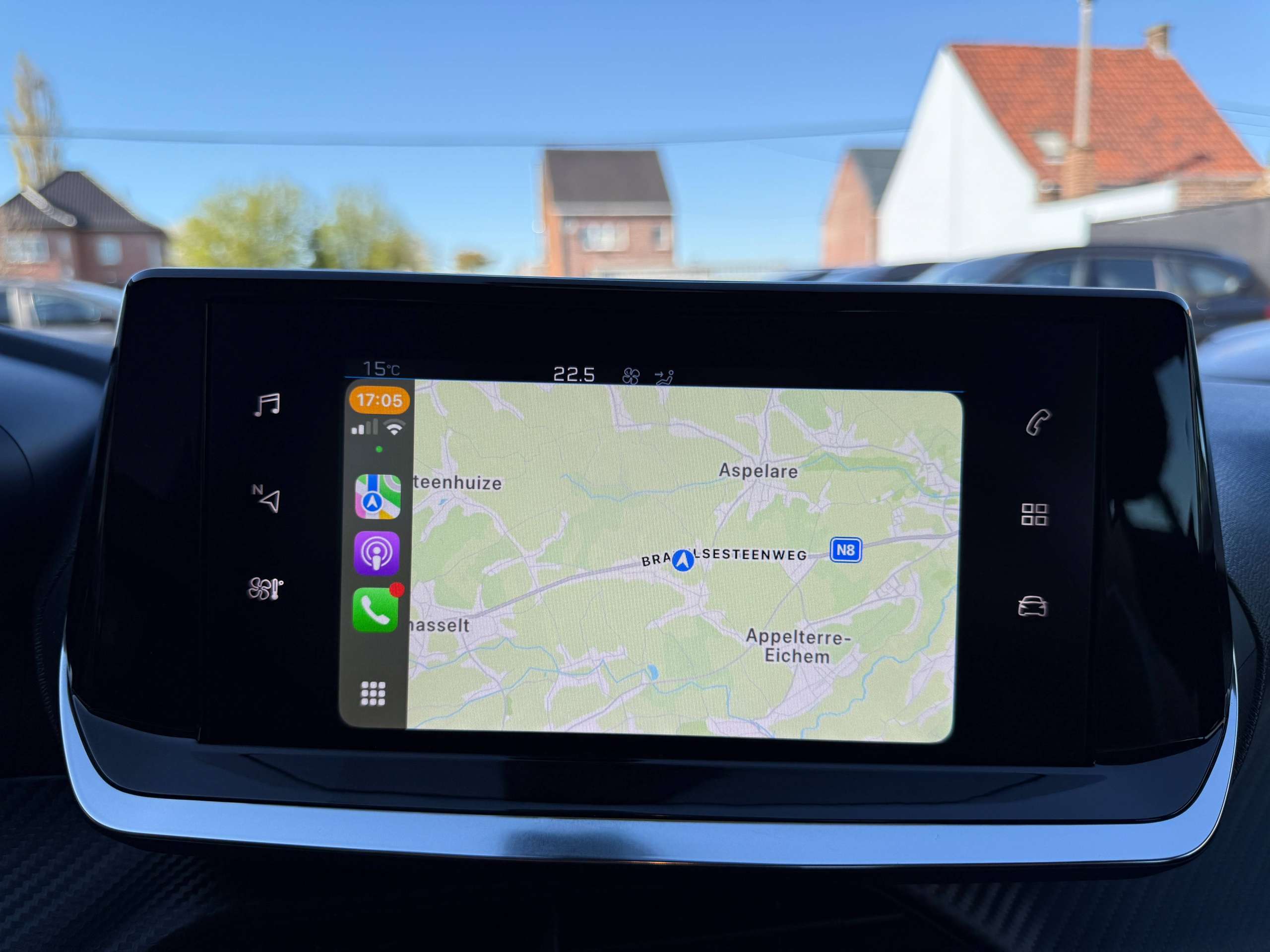 7307c343-aa7a-4bd7-b056-5ff6b9da687c24-peugeot-2008-1-2i-101pk-navigatie-carplay-pdc-bluetooth-led-a-c.jpg