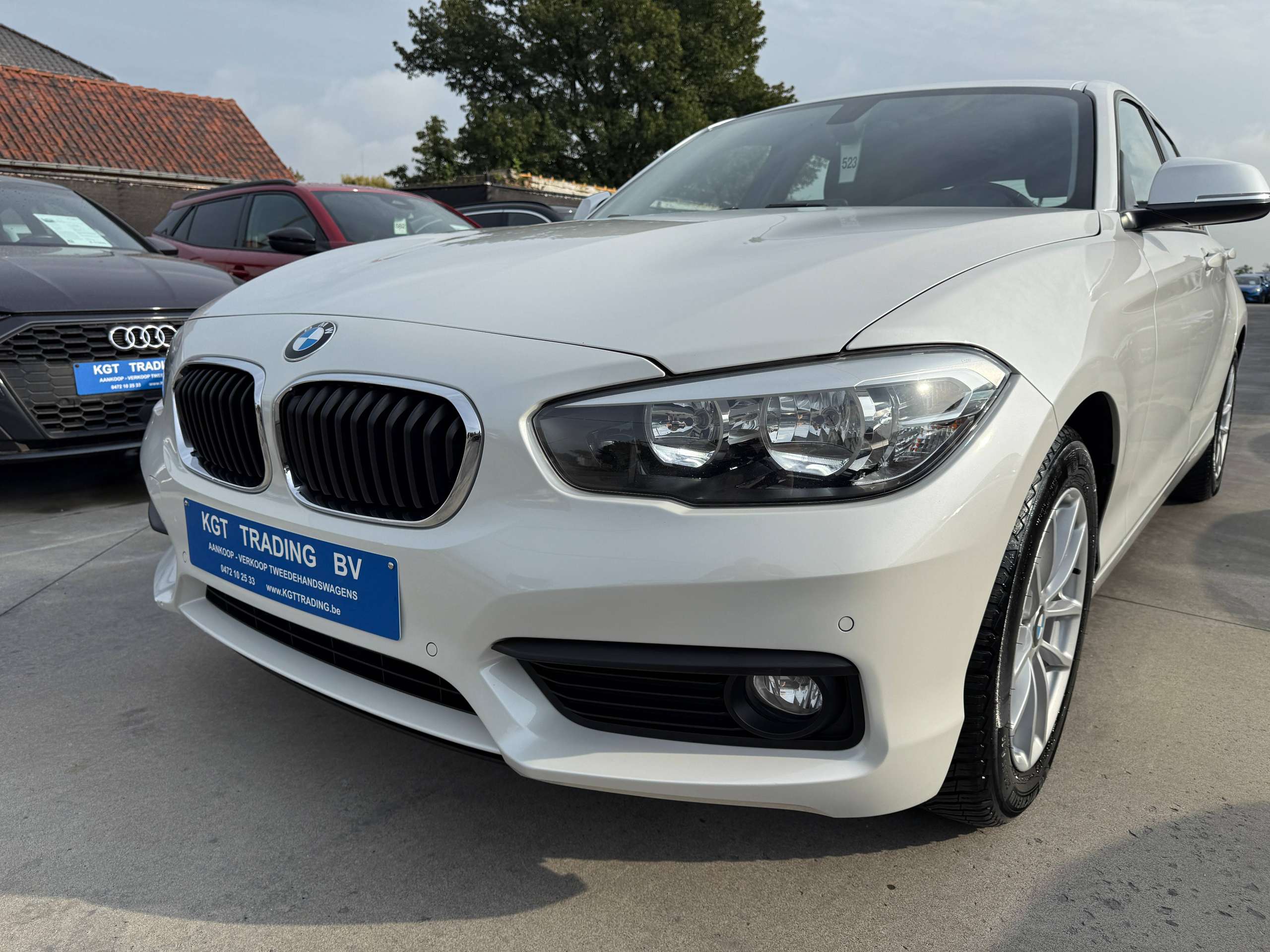 7708470f-b23c-4d64-8b24-7d8ea09c0d6e10-bmw-116-i-109pk-5-deurs-navigatie-pdc-va-bluetotoh-led-trekhaak-carpass.jpg