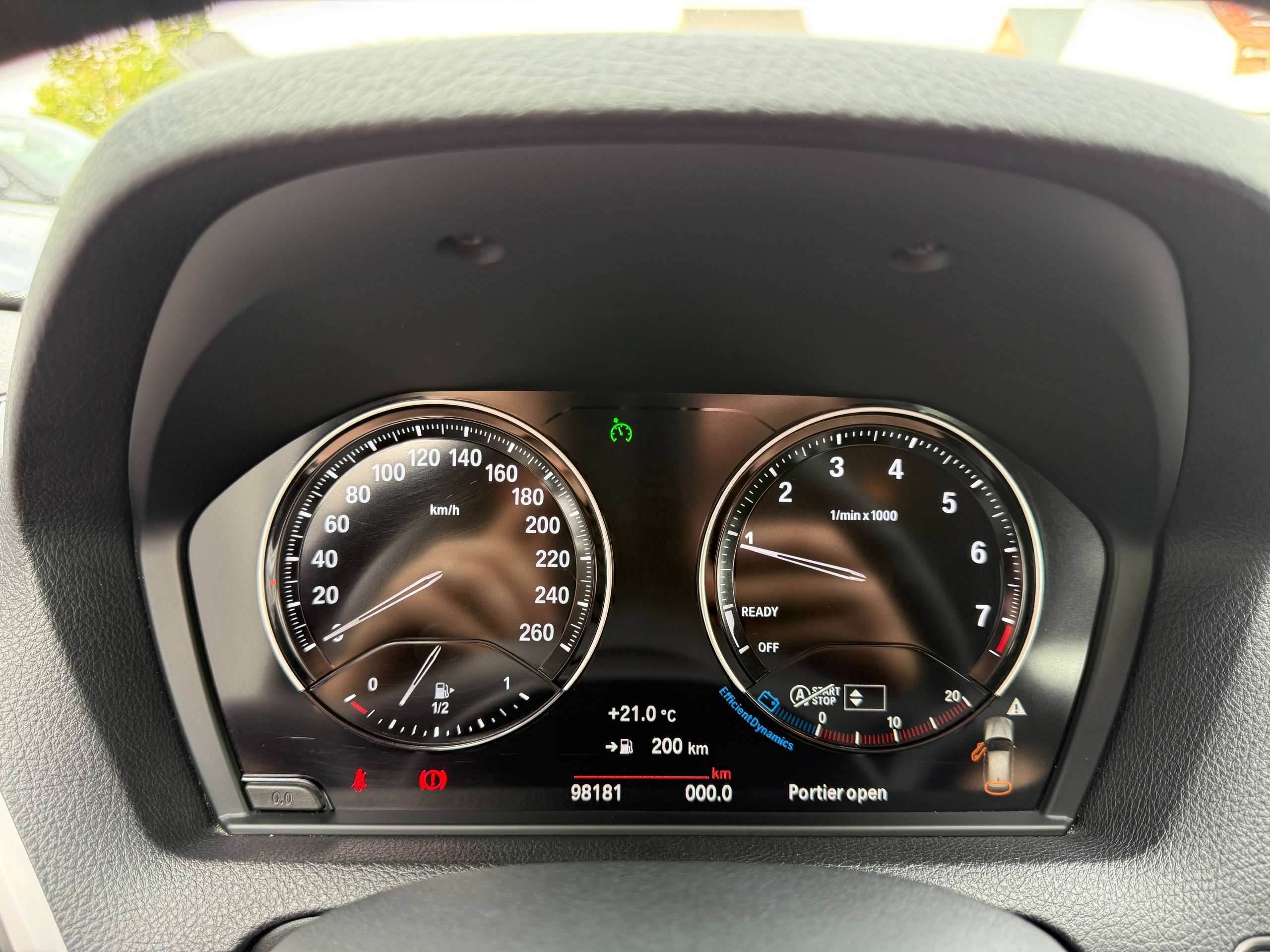7708470f-b23c-4d64-8b24-7d8ea09c0d6e18-bmw-116-i-109pk-5-deurs-navigatie-pdc-va-bluetotoh-led-trekhaak-carpass.jpg