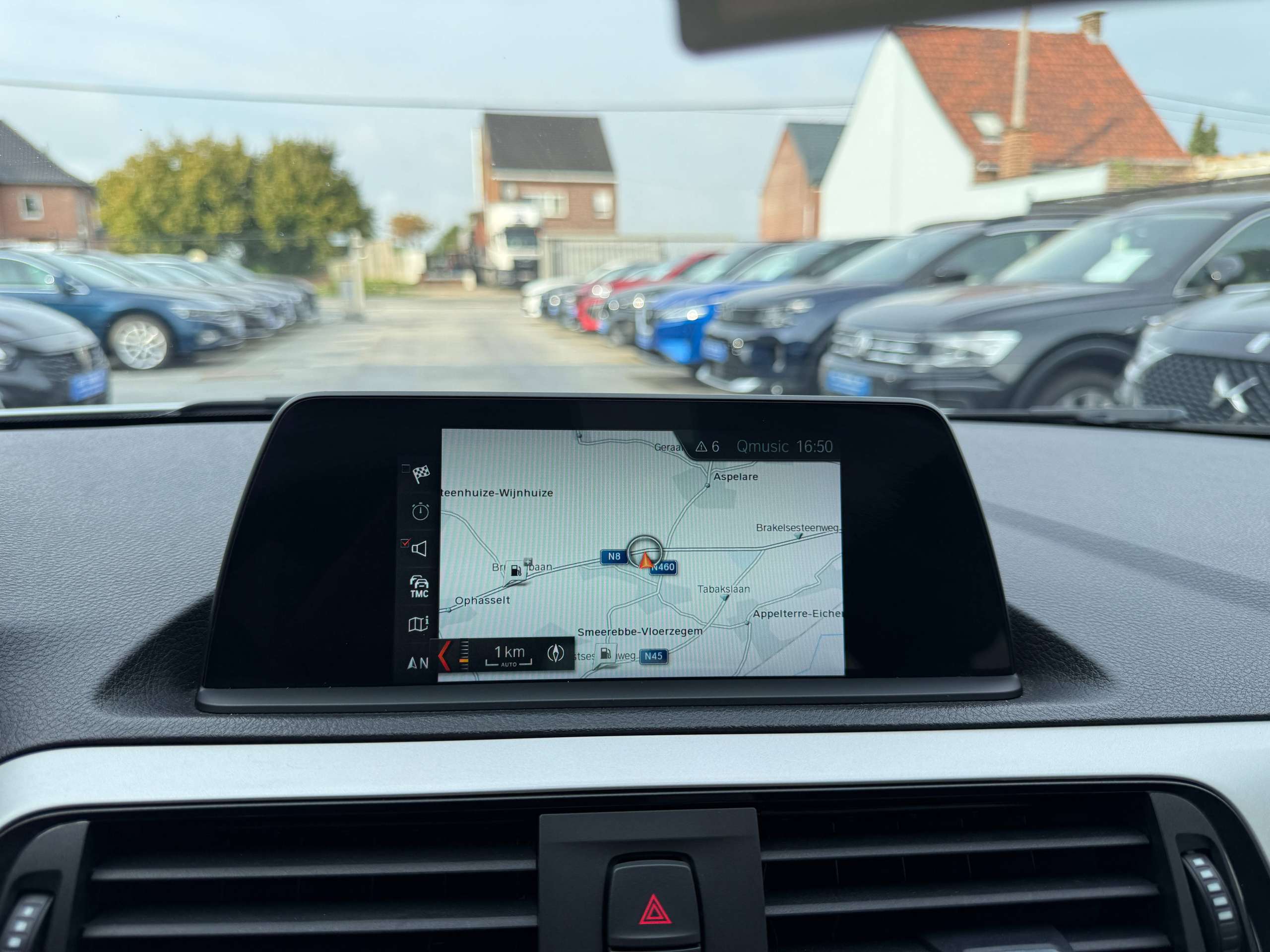 7708470f-b23c-4d64-8b24-7d8ea09c0d6e20-bmw-116-i-109pk-5-deurs-navigatie-pdc-va-bluetotoh-led-trekhaak-carpass.jpg