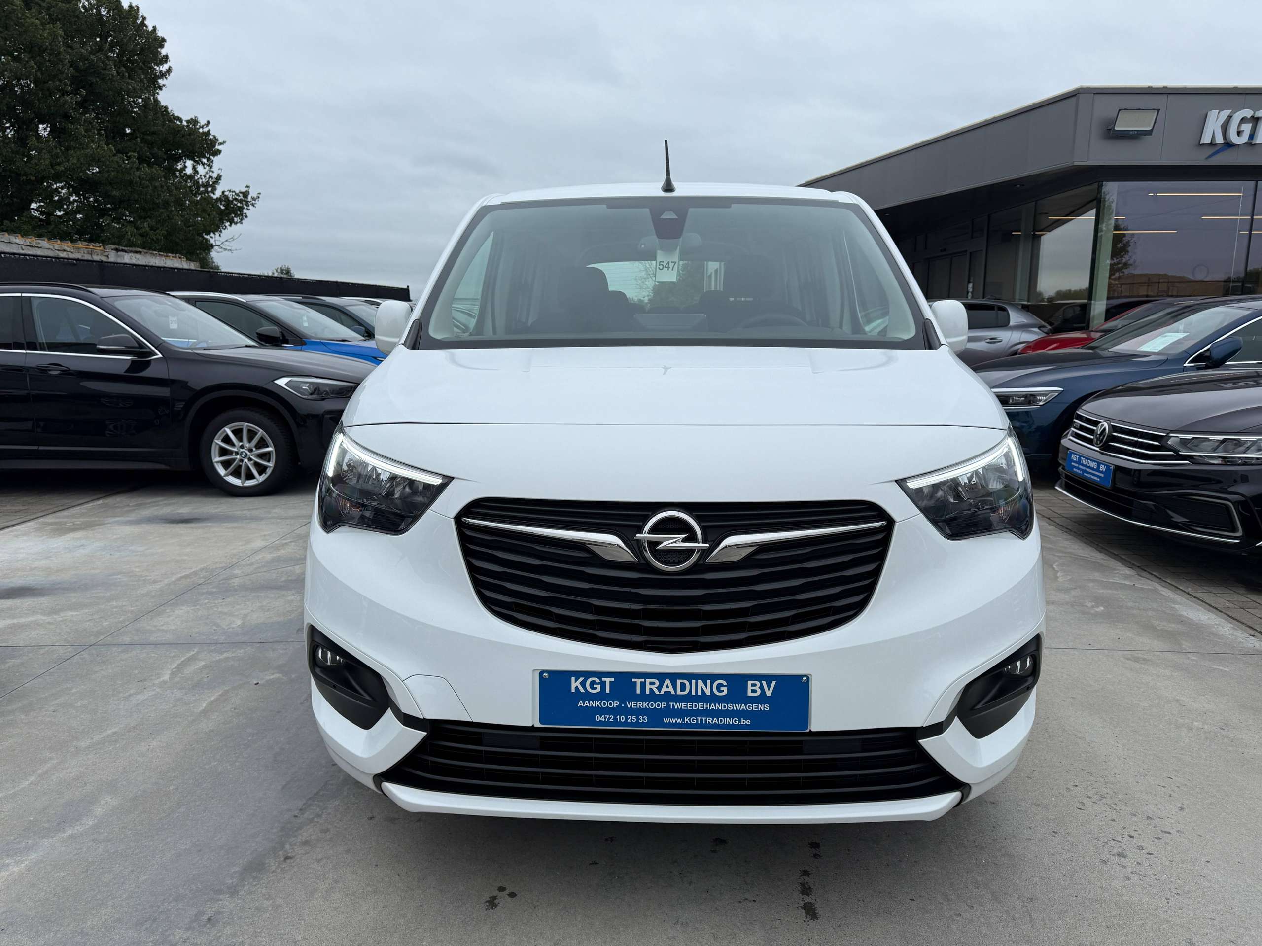 861be8ef-9afc-4498-927f-e8fb8f2aeffe2-opel-combo-life-1-2i-110pk-7-zitter-navigatie-carplay-pdc-dab-bluetooth-airco.jpg