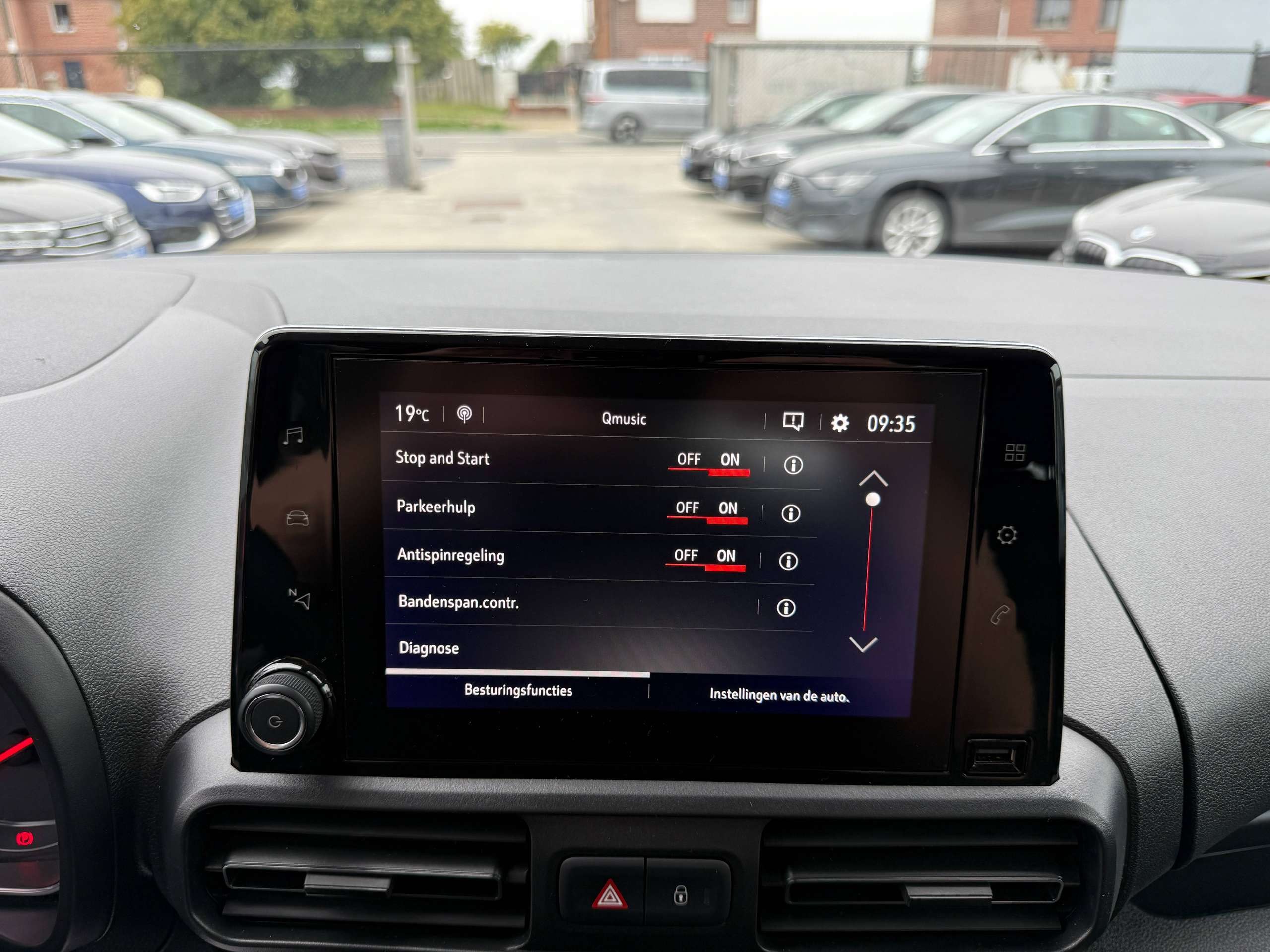 861be8ef-9afc-4498-927f-e8fb8f2aeffe23-opel-combo-life-1-2i-110pk-7-zitter-navigatie-carplay-pdc-dab-bluetooth-airco.jpg