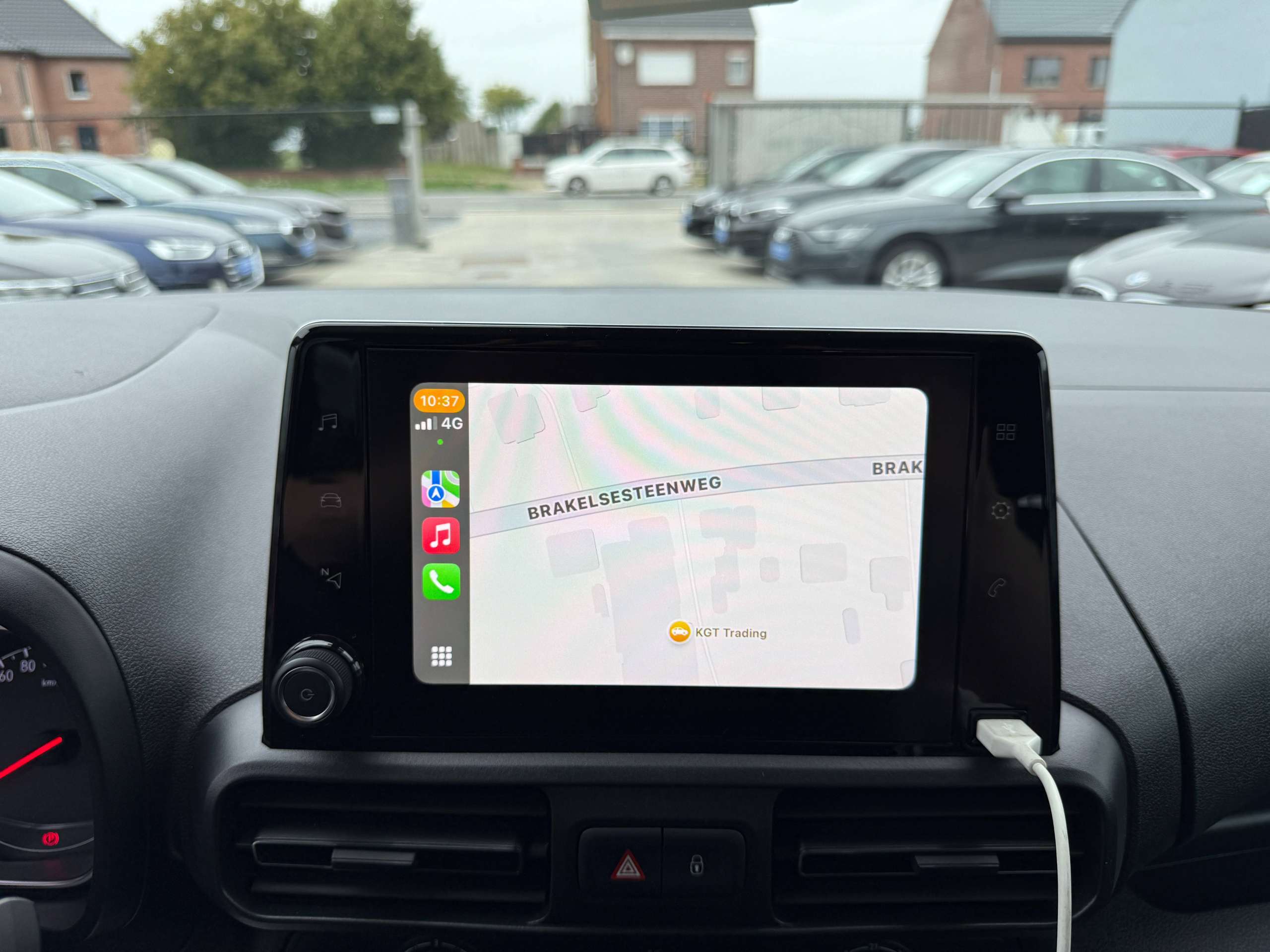 861be8ef-9afc-4498-927f-e8fb8f2aeffe27-opel-combo-life-1-2i-110pk-7-zitter-navigatie-carplay-pdc-dab-bluetooth-airco.jpg